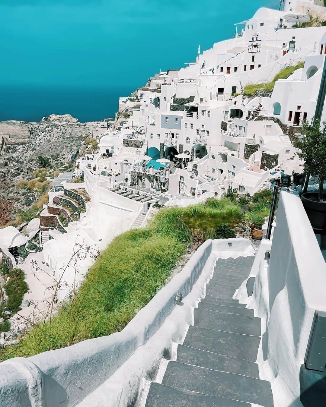 Keilah Kangさんのインスタグラム写真 - (Keilah KangInstagram)「Santorini is truly breathtaking. 🤍🩵」10月6日 1時53分 - keilah.k