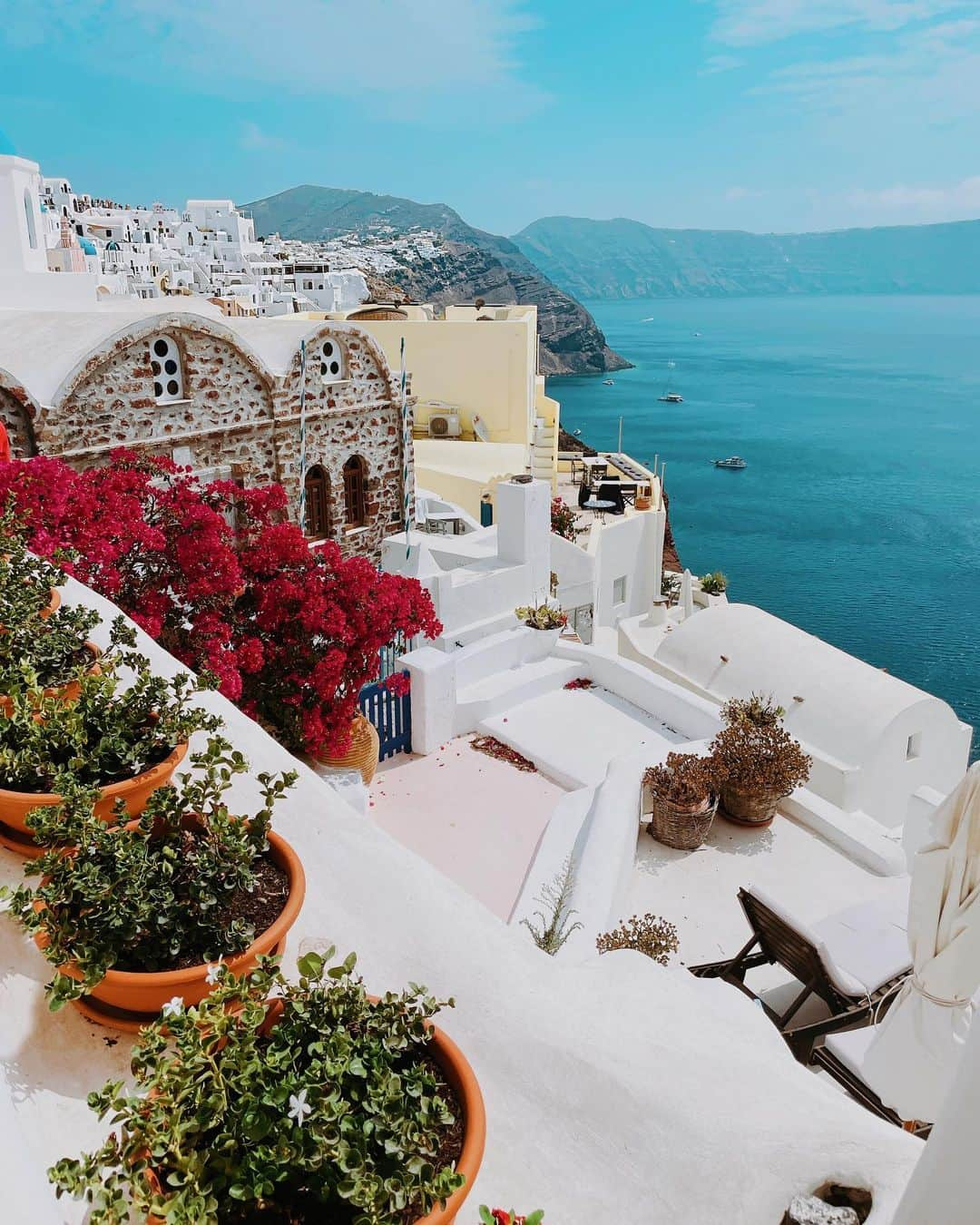 Keilah Kangさんのインスタグラム写真 - (Keilah KangInstagram)「Santorini is truly breathtaking. 🤍🩵」10月6日 1時53分 - keilah.k