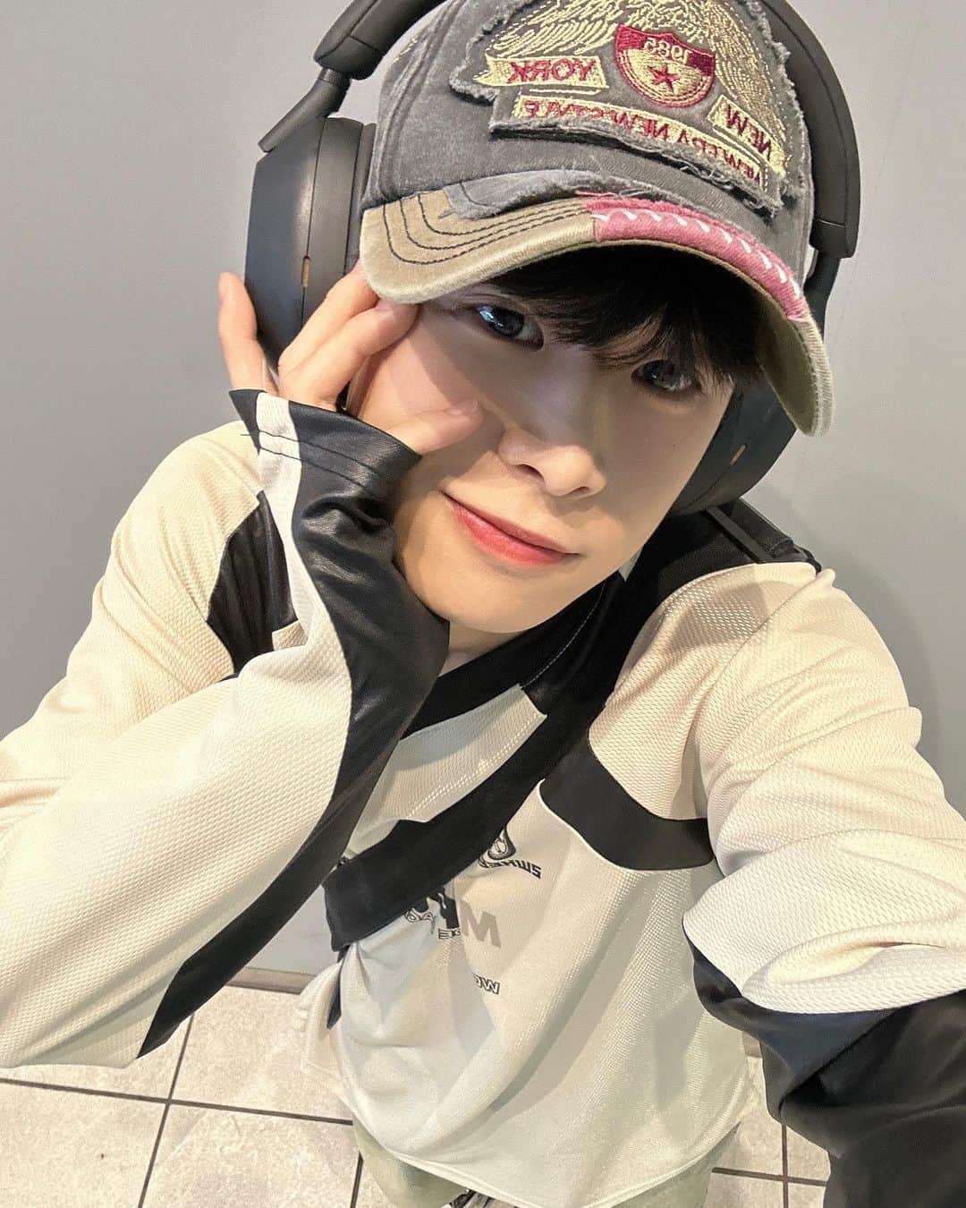 堀内結流さんのインスタグラム写真 - (堀内結流Instagram)「_ 🎧🖤」10月6日 2時00分 - yuiru_supafuru