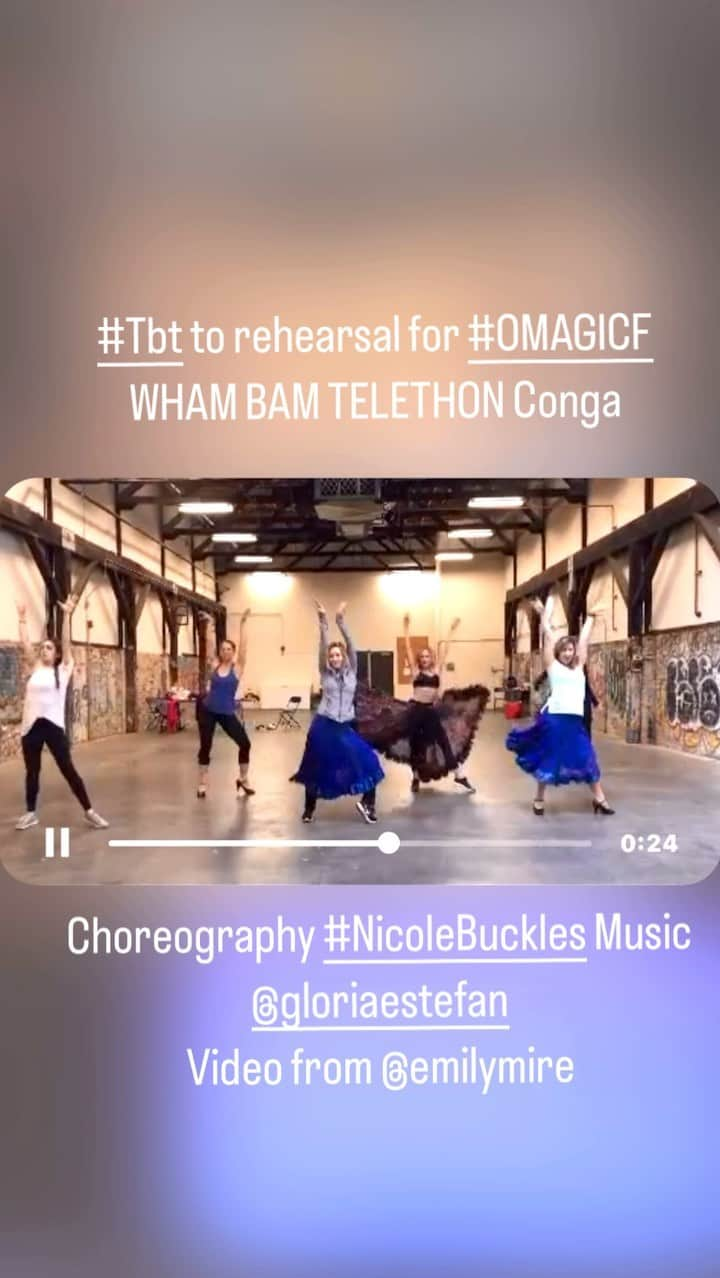 シャロン・ローレンスのインスタグラム：「💃🏼💃🏼💃🏼#tbt to rehearsal for #onbecomingagodincentralflorida -WHAM BAM #telethon Conga 💃🏼  Choreography #nicolebuckles  Music @gloriaestefan  Video from @mrsemire #dance  #onbecomingagod  #latindance  #dotheconga」