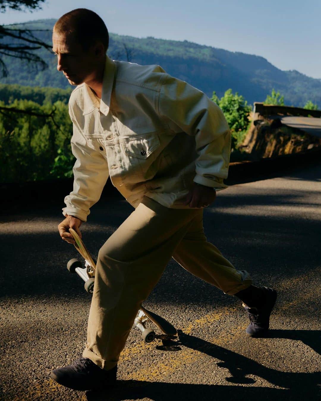 Polo Ralph Laurenさんのインスタグラム写真 - (Polo Ralph LaurenInstagram)「Rich with earth tones and utilitarian design details, #PoloxElement reflects the casual yet distinct style of skateboarding.  Explore more via the link in bio.  #PoloRalphLauren」10月6日 3時03分 - poloralphlauren