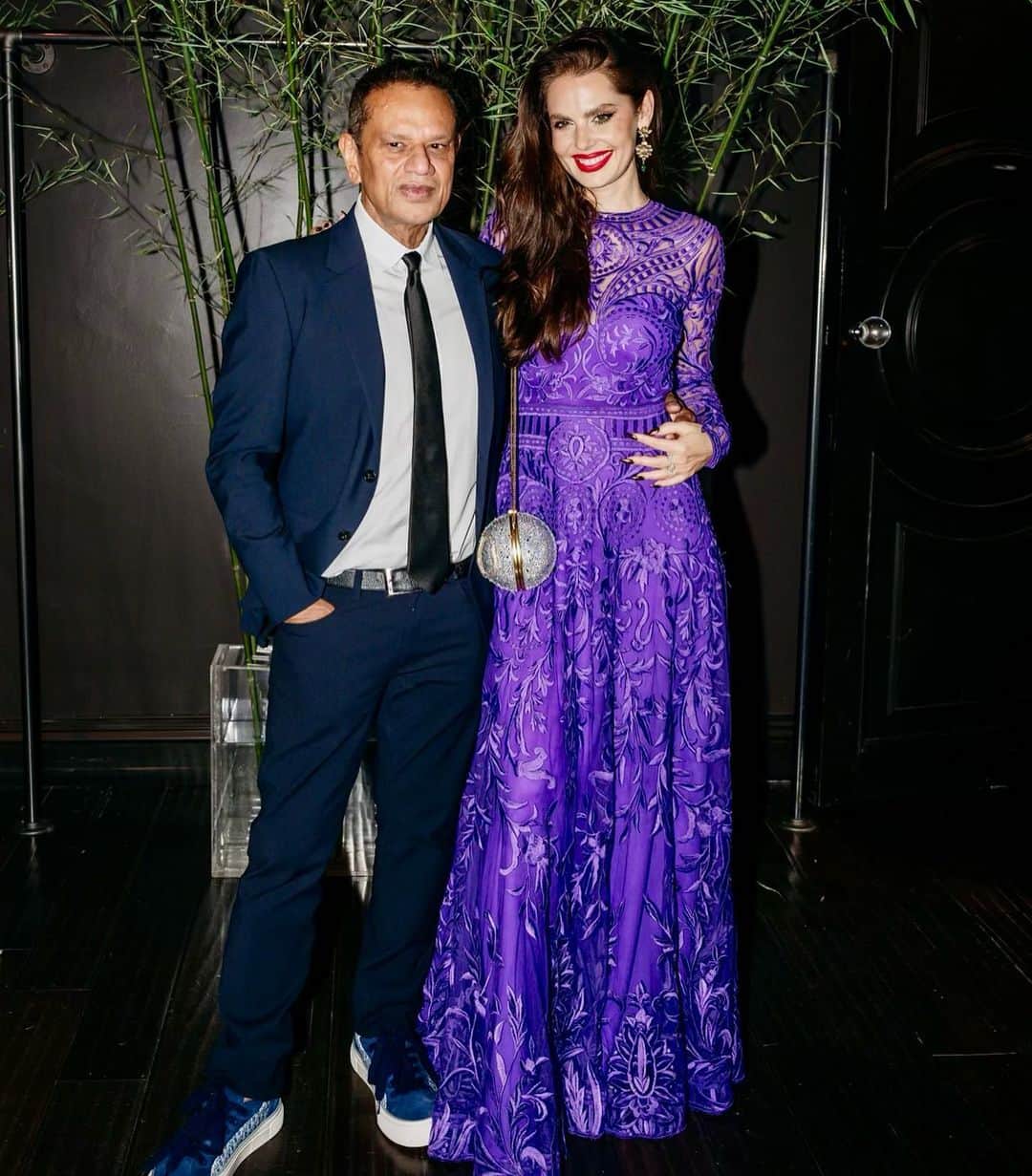 ナイーム カーンのインスタグラム：「Happy anniversary to my one and only @madlenakalinova a year that went by in a minute. #love」