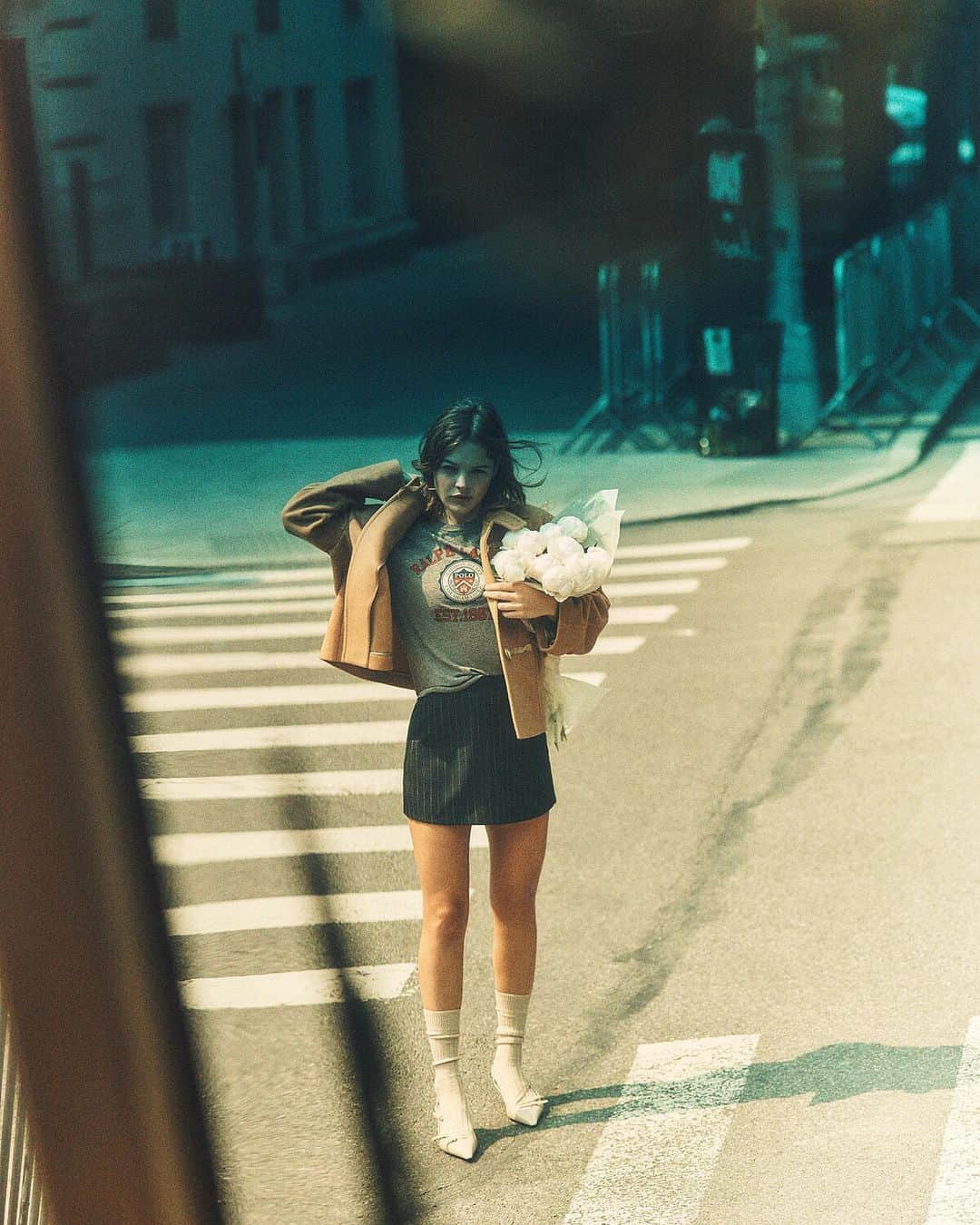 IMG Modelsさんのインスタグラム写真 - (IMG ModelsInstagram)「En Route to You. 💌 #AlanaChampion stars in the new @elleinternational. 📷 @tomschirmacher 👗 @bennybelle #IMGmodels」10月6日 3時38分 - imgmodels