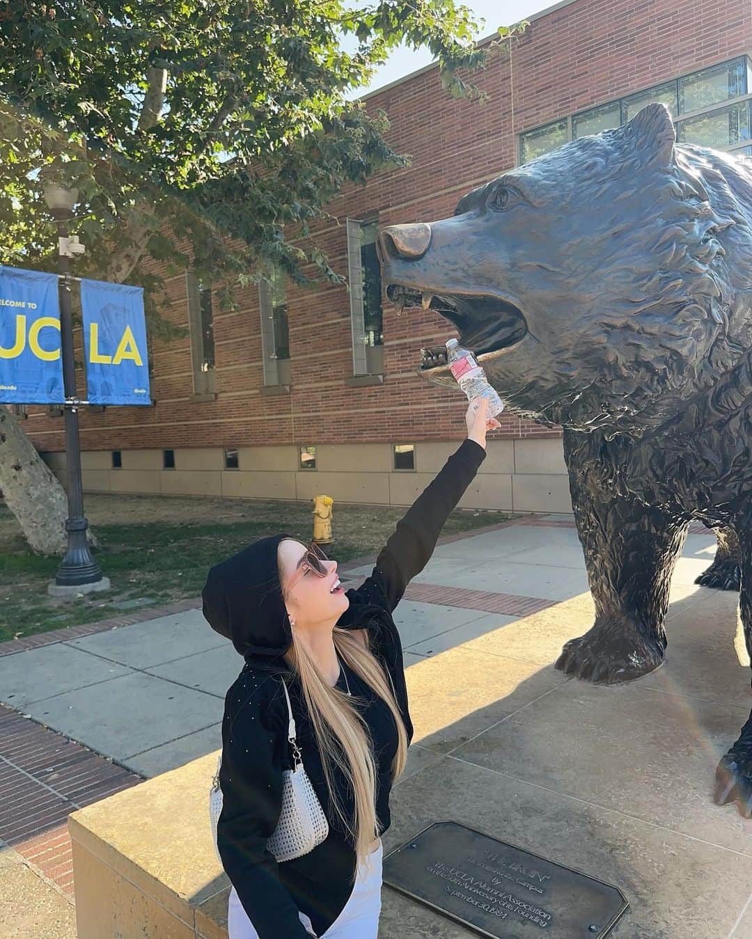 ほずにゃむさんのインスタグラム写真 - (ほずにゃむInstagram)「UCLAいってきた🥹🫶🏻 学生気分(*´³`*)🎶 服買えたし大満足ちゃん⌒♡｡ . . .」10月6日 15時00分 - hozunyam0818