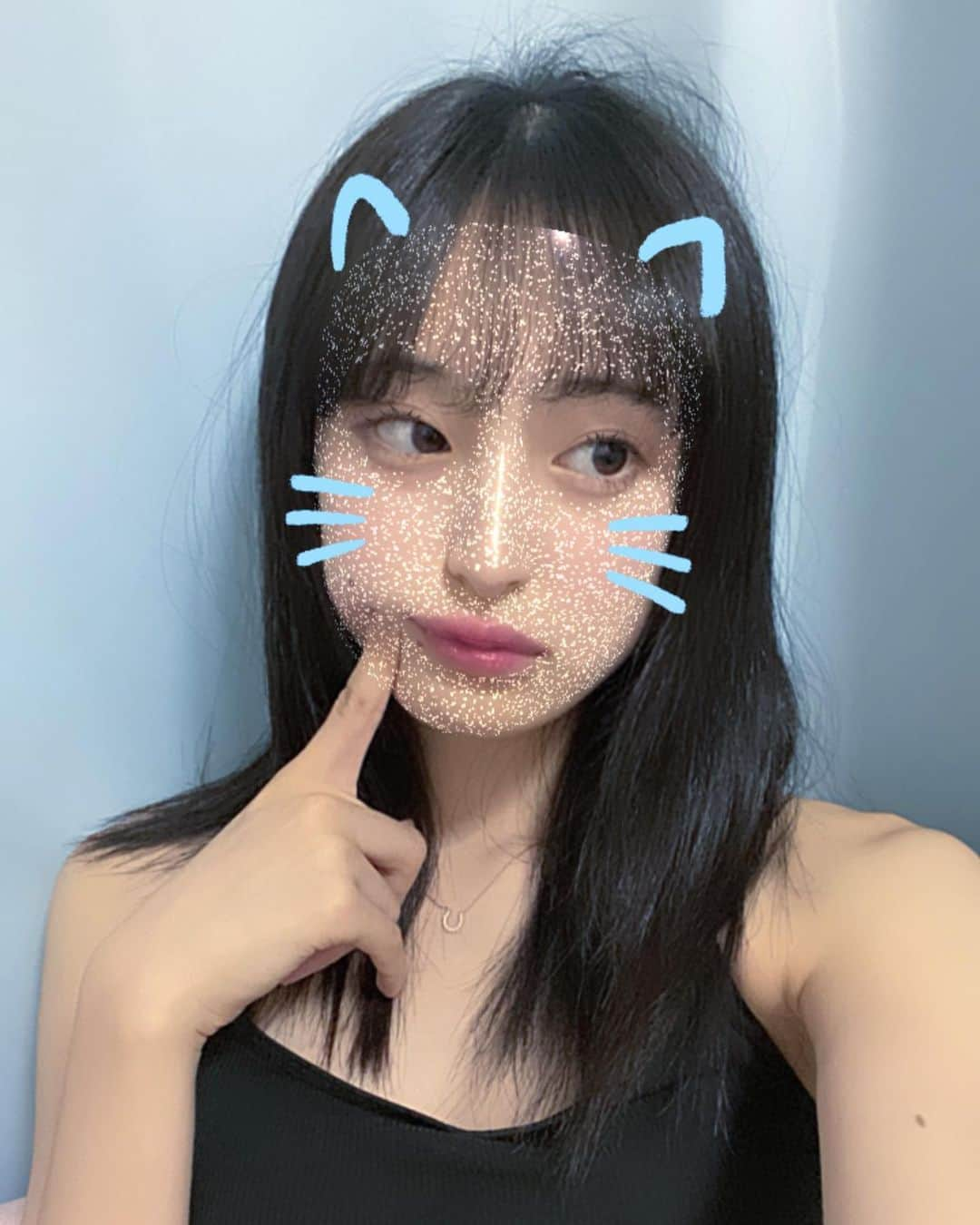 川原美咲のインスタグラム：「🖤🖤🔫 しょうらいのゆめは みねふじこです。 ・ ・ ・ ・ ・ #猫系女子 ・ ・ ・ #峰不二子 #峰不二子ボディ #峰不二子という女 #峰不二子になりたい #峰不二子 #猫系女子の特徴 #猫系彼女」