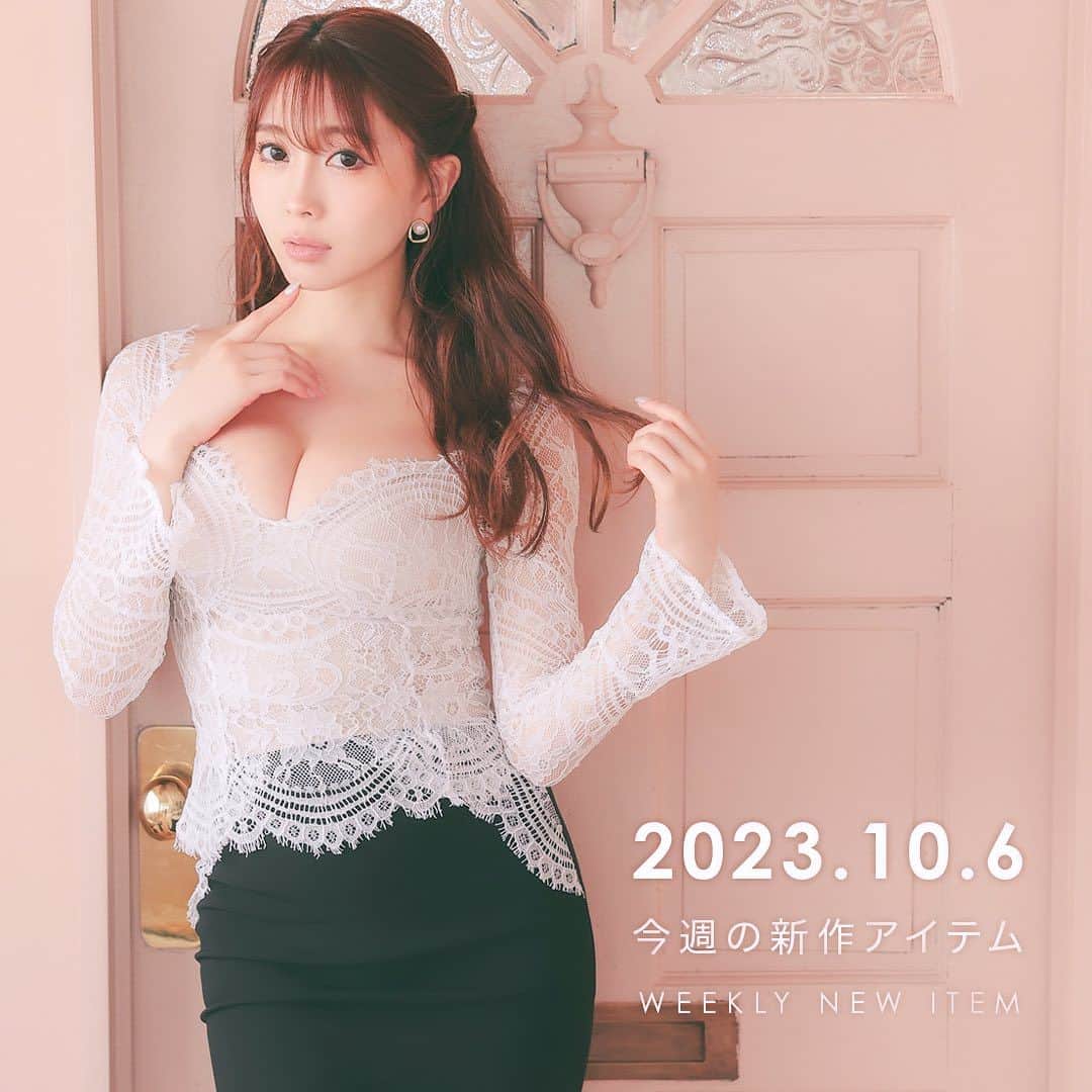 ドレスショップTIKA公式のインスタグラム：「𓆩*･ﾟ♚ . *𓆪   ℕ𝕖𝕨 𝔸𝕣𝕣𝕚𝕧𝕒𝕝 𓂃 𓈒𓏸𑁍‬𑁍‬𓏸𓈒‬‬ 𓂃 今週も秋の色気たっぷりな新作が登場🍁 画像TAPでチェックしてね🌟  #キャバドレスはtika  #キャバ  #キャバドレス通販  #キャバクラ #ラウンジ #ラウンジ嬢  #ラウンジドレス  #キャバドレス #美女 #美人 #色気」