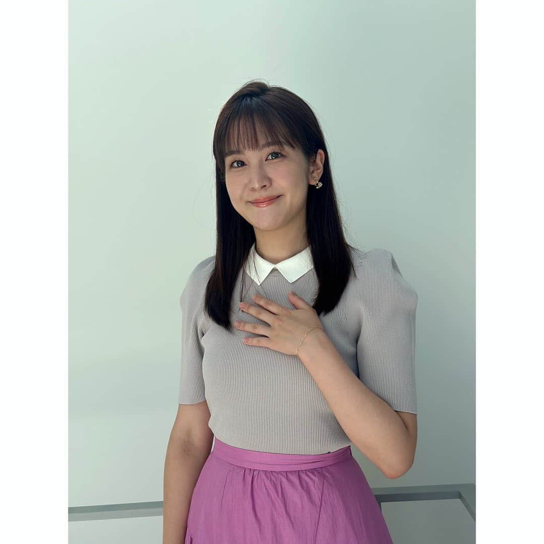 林美桜のインスタグラム：「. #ワイドスクランブル #衣装 👗  1.2 トップス・スカート @celford_official アクセサリー @starjewelry_press  3.4 カーディガン・ワンピース @celford_official アクセサリー @ete_official  5.6 ワンピース @and.couture イヤリング・ブレス @joueteofficial  7.8 ブラウス・パンツ @celford_official イヤリング・リング @ete_official  9.10 シャツ・ワンピース @and.couture イヤリング @joueteofficial リング @ete_official  #ootd#fashion #오오티디 #아나운서」