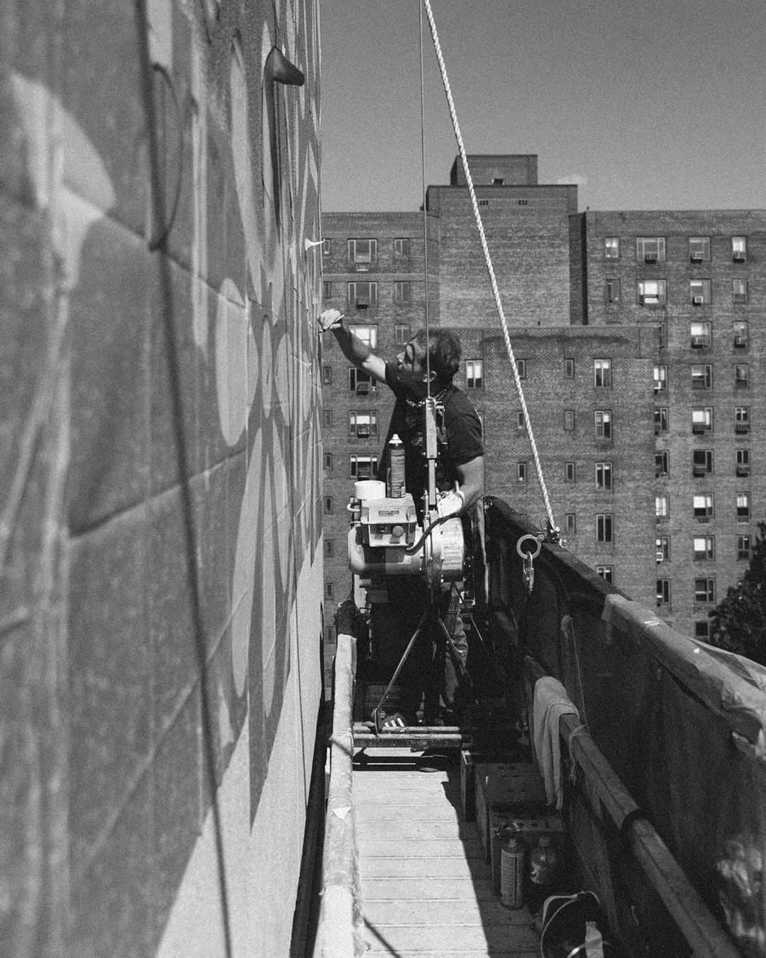 Shepard Faireyのインスタグラム：「Posse In Effect! Check out these progress shots of the @beastieboys mural my team and I worked on at East 14th Street and Avenue A on the Lower East Side, captured by @jonathanfurlong. The mural artwork is in collaboration with photographer @glenefriedman. Stay tuned for the final shot! –S  Thanks to: @lisaprojectnyc @hardrockhotelnyc @nycmayor @nyctourism」