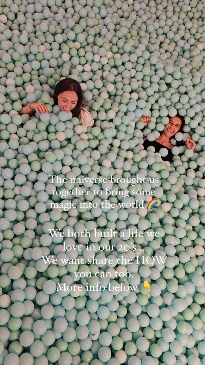 レイシー・バンハードのインスタグラム：「We have been working on something INSANELY EXCITING!  I’ve lived a really great life and something that I have been passionate about is guiding others on how they can do the same.  There is absolutely nothing special about me, yet I have traveled to 35 countries, snow mobiled up glaciers, sky dived in Dubai, cycled Paris to London, stayed in the Amazon jungle, saw pink dolphins in the Amazon river.  I always wondered how I was able to create so much magic .. I then found human design and the more I dove in I found the recipe to how I was able to live in alignment.. The crazy part I noticed is that in the times I tried to copy or be like others is when my life would begin to fall apart!  A few years back I got this idea, I wanted to share this with the world to help others to show up as their best selves. I didn’t know how I’d create this as it felt like a big job, fast forward 2 years. I got the message to message @iamedencarpenter who taught me human design. I replied no that’s weird I haven’t spoke to her in 2 years. To which the voice replies just do it!  I’ve always been one to follow these nudges (my self authority in human design) I message and she replies that she has just decided to burn down her $2 million business to work on fun partnerships!!  Can you IMAGINE!  At this point I have huge imposter syndrome, Eden is the top of her field in human design and already insanely successful.  We get on call and she loves the idea!  We’ve collaborated over ideas for 8 months and created an incubator where you can thrive in your design in the most simplistic way because if you’ve looked into human design you may know that it is confusing AF!  We’ve taken that part out and created a pretty package to help you thrive and I couldn’t be more than excited to present it to you VERY SOON 🙊  #course #businesstips #businesswoman #humandesign」