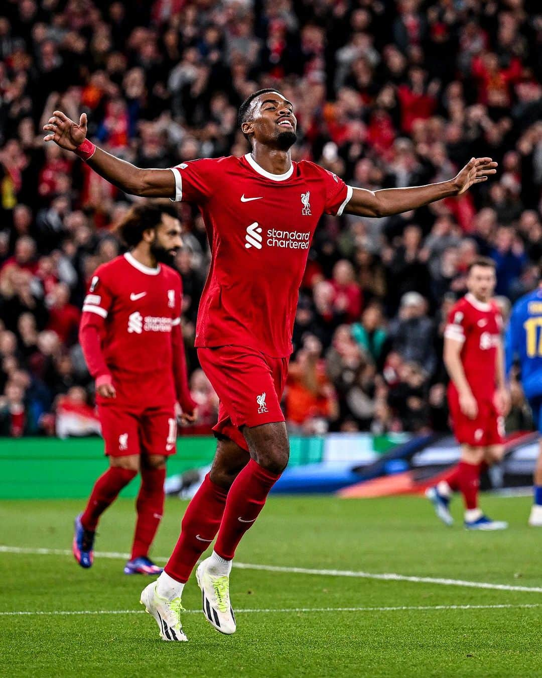 ライアン・フラーフェンベルフさんのインスタグラム写真 - (ライアン・フラーフェンベルフInstagram)「First @LiverpoolFC goal and another win in the #UEL 💪🏾💥」10月6日 6時53分 - ryanjiro_