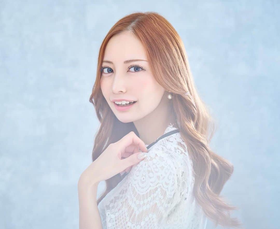 真野ゆりあのインスタグラム：「. 🦋💎🐬❄️🧊 . . #キャバ嬢  #ノンアルキャバ嬢  #六本木 #元セクシー女優  #フォロワー増やしたい  #コメント大歓迎  #youtuber #followme  #instagood  #tagsforlikes #japanesegirl  #photo  #japan」