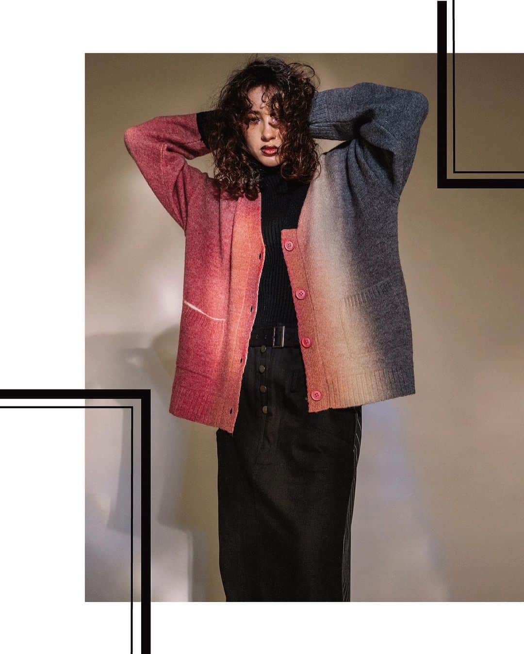 AULA AILAのインスタグラム：「【2023 FALL & WINTER COLLECTION】  GRADATION KNIT CARDIGAN COLOR PINK SIZE 0 ¥23,100  2WAY HIGH WAIST SKIRT COLOR BLACK SIZE 0/1 ¥20,900  ✔️AULA AILA OFFICIAL WEB STOREにて発売中」