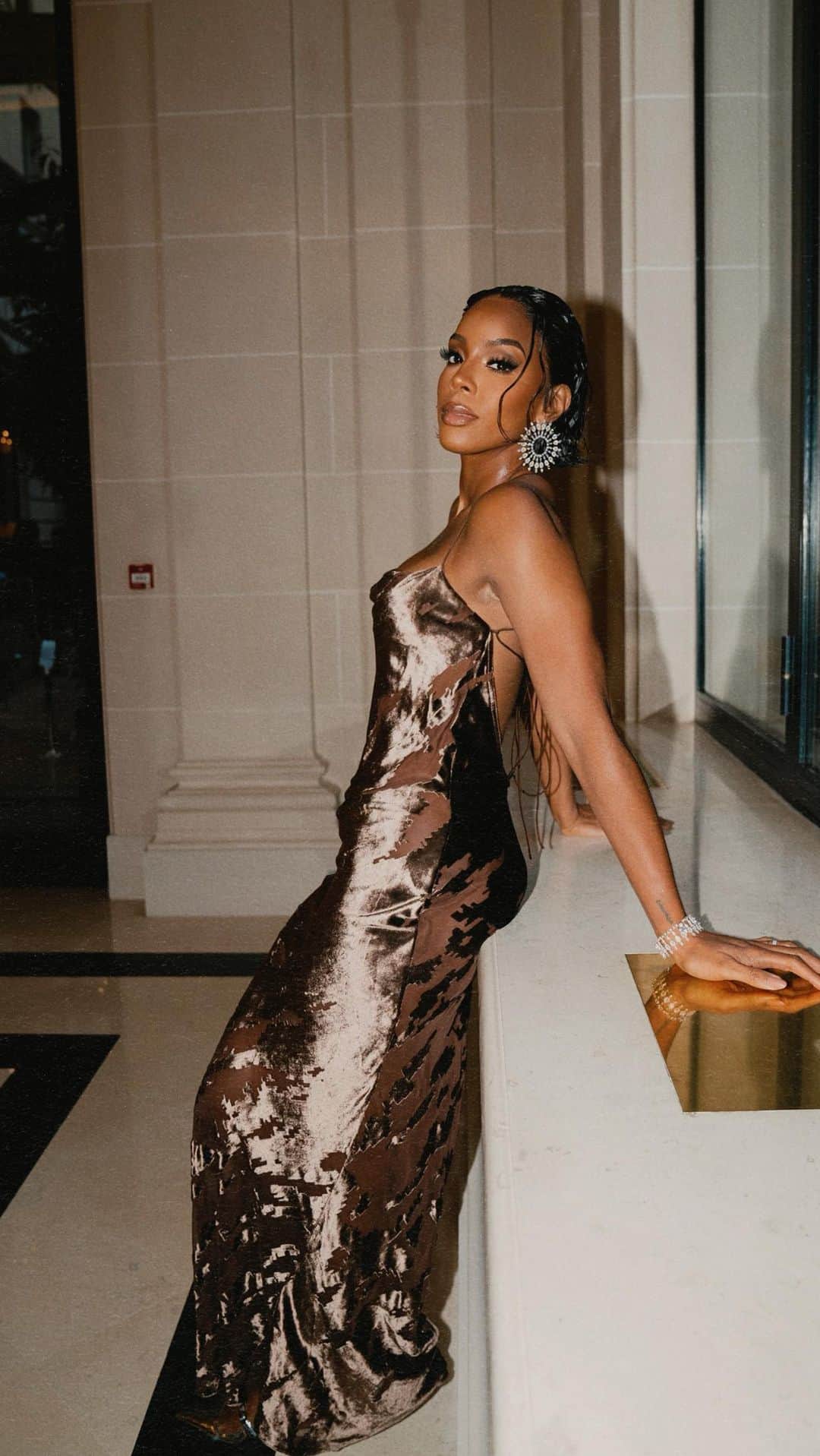 ケリー・ローランドのインスタグラム：「Paris you were an absolute dream - which look was your favorite?」