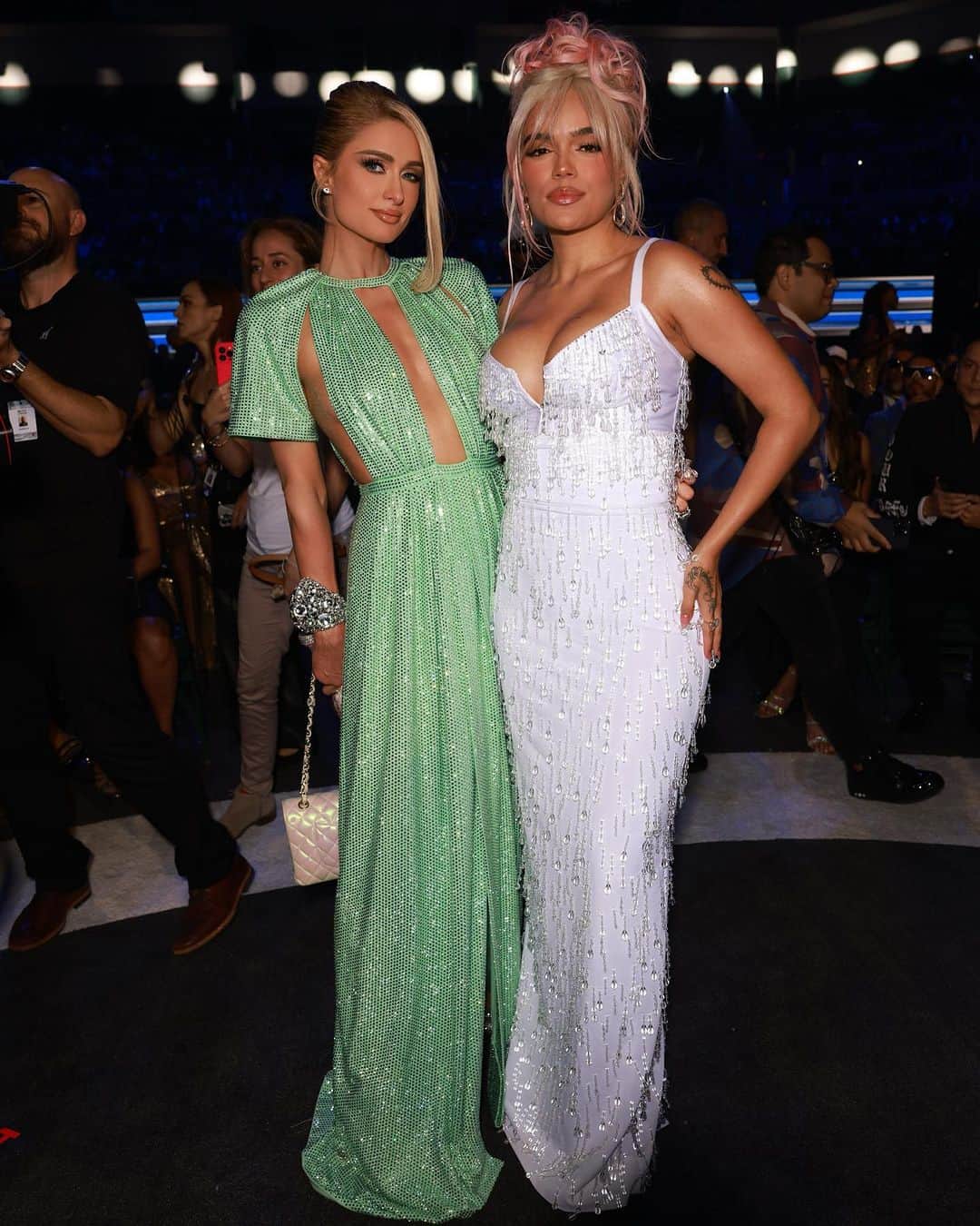 パリス・ヒルトンのインスタグラム：「Such an incredible night at the @LatinBillboards Awards! 💗Congratulations @KarolG, @PesoPluma, and all of the amazing artists we’re celebrating tonight!✨💕 #Billboards2023」