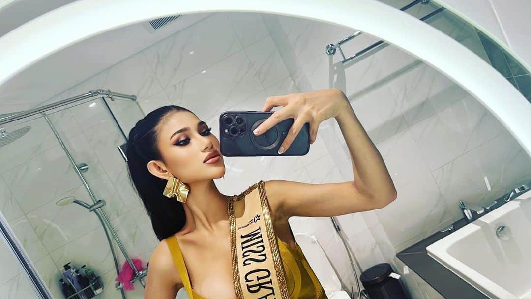 Ivan Gunawanのインスタグラム：「Kalian  nungguin  @ritassyawellgreat  hari  ini  khan ❤️」