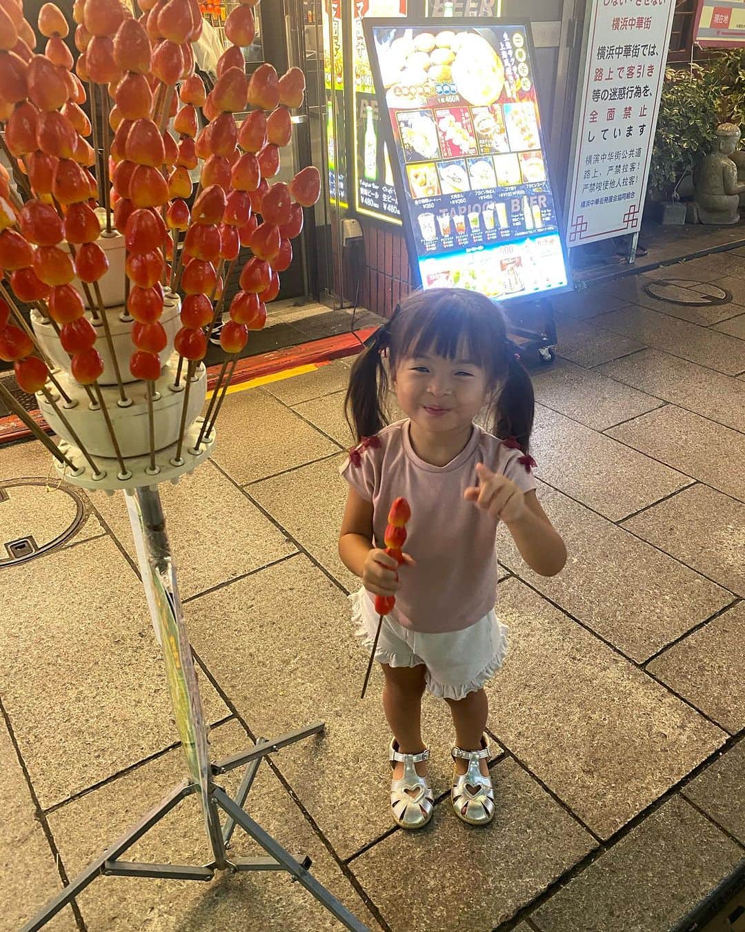 MARIKOさんのインスタグラム写真 - (MARIKOInstagram)「. . 横浜中華街で食べ歩き😋🍴 . . . . . . . . . #横浜中華街 #yokohama」10月6日 10時52分 - marichi.1010
