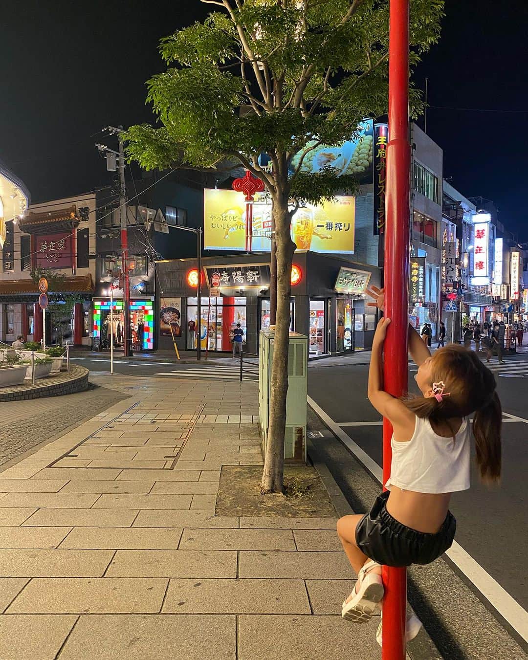 MARIKOさんのインスタグラム写真 - (MARIKOInstagram)「. . 横浜中華街で食べ歩き😋🍴 . . . . . . . . . #横浜中華街 #yokohama」10月6日 10時52分 - marichi.1010