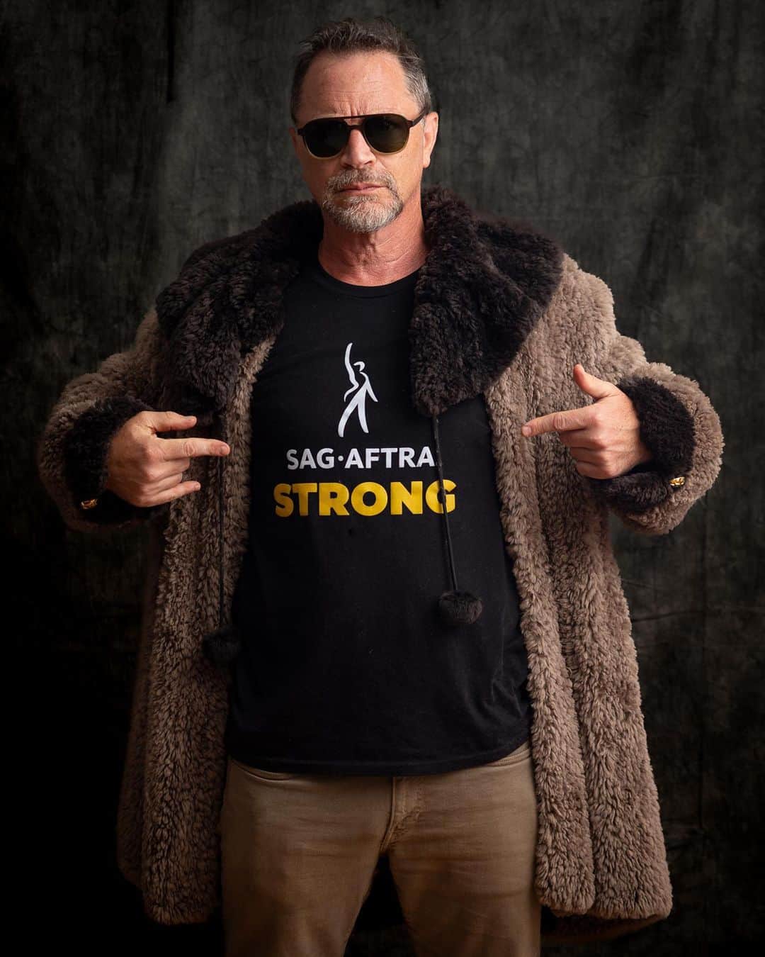 ジョシュア・マリーナのインスタグラム：「#sagaftrastrong 📸: @steveagee」