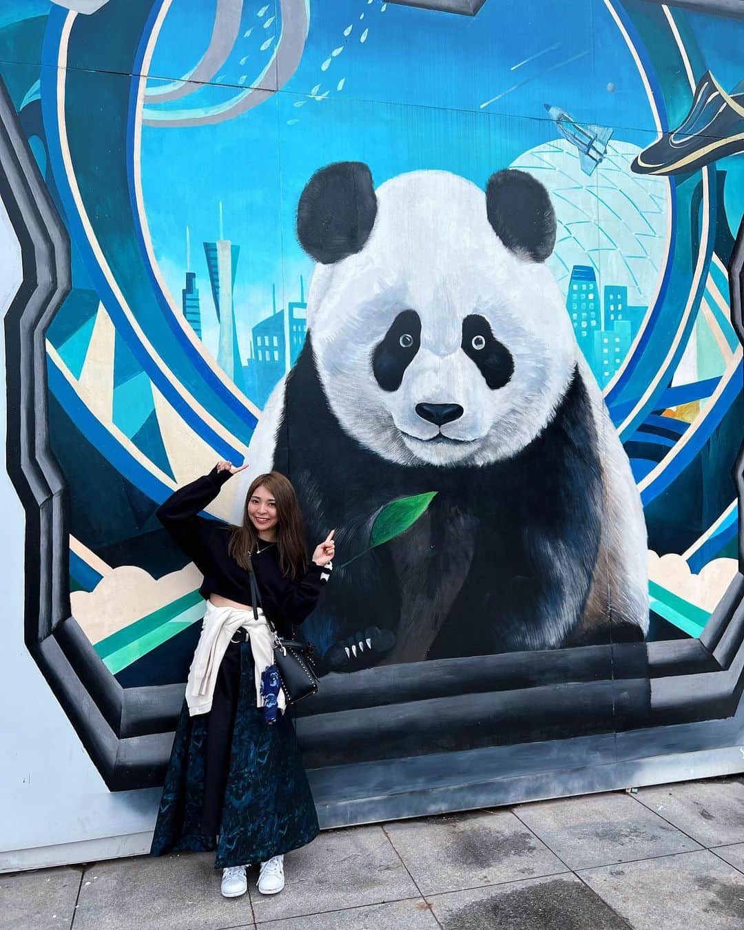 イチサキミキさんのインスタグラム写真 - (イチサキミキInstagram)「パンダみてくる！🐼 、 #成都 #パンダ #熊猫」10月6日 11時09分 - ichisaki_miki