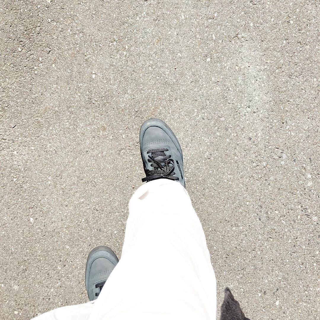 のインスタグラム：「.  @JJJJound x @Reebok」