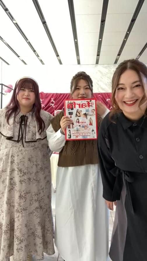 【公式】ハッピーマリリンのインスタグラム：「. . . ラファモちゃんLIVE . . . コラボ商品をご紹介♪ . . . #ハッピーマリリン #happymarilyn」