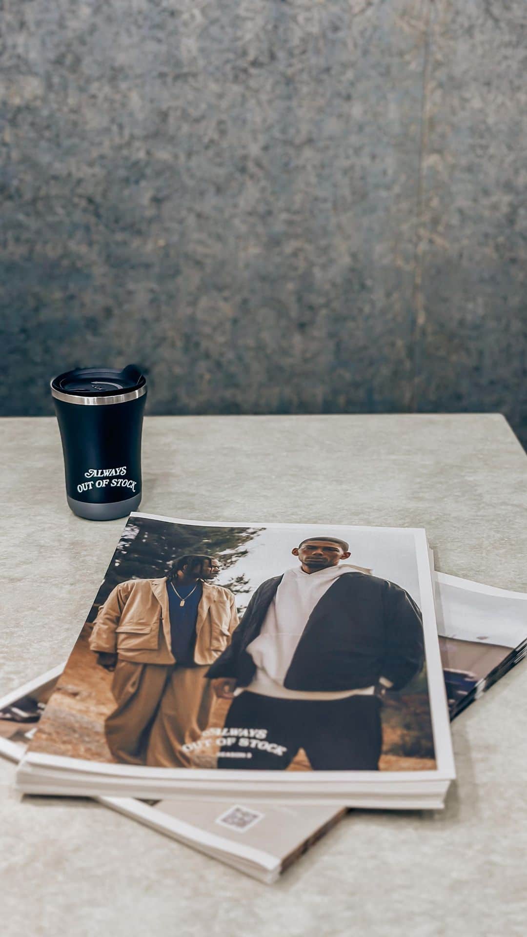 KING-MASAのインスタグラム：「@alwaysoutofstock New Season Available Now! Fukuoka Pop up 10/14-15 @fairbanks_fukuoka  本日よりOnline Store にて商品お買い上げでLook Paper プレゼント致します^_^」