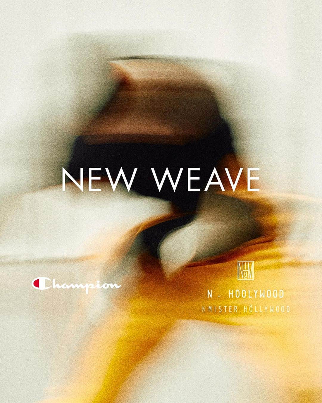 のインスタグラム：「【Champion × N.HOOLYWOOD】 2023/10/11(Wed) RELEASE.  ChampionはN.HOOLYWOOD（N.ハリウッド）とのコラボレーションによるカプセルコレクションを、 10月11日（水) に、チャンピオン 公式オンラインストア及び一部直営店舗で数量限定販売をいたします。 「NEW WEAVE（ニューウィーブ）」と名付けられたカプセルコレクションは、古着屋からキャリアをスタートし、Champion の希少なビンテージスウェットシャツを所有するN.HOOLYWOOD デザイナー 尾花大輔氏（オバナ ダイスケ）によって、 Championのプロダクトをベースに新たな解釈で実験的に再構築しデザインしたコレクションです。  立体裁断によって再構築されたコレクション「NEW WEAVE」第四弾では、︎1980年～1990年代のREVERSE WEAVE®︎（リバースウィーブ®）のアイテムにフォーカスし、当時のディテールやカラーを取り入れながら新たな解釈で展開します。  1980年～1990年代に使用していたイエローを再現した新色の追加や当時人気を博した通称“コーンヘッド”と呼ばれる先の尖ったフード形状を採用したジップフーデッドスウェットシャツ、1990年代のラグランタイプのREVERSE WEAVE®︎からインスピレーションを得たモックネックスウェットシャツが登場。人気のフーデッドスウェットシャツ、クルーネックスウェットシャツ、スウェットパンツは、今シーズンのコンセプトに合わせてデザインをアップデートし、全５型を展開します。 コレクション名の「NEW WEAVE」と両ブランドのロゴを入れた、コラボレーションを象徴するスペシャルなネームを配すことで、コラボレーションを印象づけています。  【直営店取り扱い店舗】 ・チャンピオン 公式オンラインストア ・チャンピオンブランドハウス シブヤトウキョウ　 ・チャンピオンブランドハウス シンサイバシ オオサカ　 ・チャンピオン ルミネエスト新宿　 ・チャンピオン ルクア大阪  ※一部店舗では取り扱いのないカラー・サイズがございます。ご了承ください。  Creative Direction: Daisuke Obana @daisuke_obana Art Direction: Officeroom Inc. @officeroom_inc Photography & Movie Director: Hisashi Iesaka (Officeroom Inc.) @hisashi1115 Director of photography: Tetsuya Arimori @arimoremember Assistant Camera: Satoru Fujita Music:  Daigo Sakuragi @daigoos Production: Shinichiro Hamajima (Officeroom Inc.) @shinhama76 Model: SHIVA @t1100001  #Champion #Championjp #nhoolywood #reversweave #チャンピオン #Nハリウッド #リバースウィーブ #スウェット」