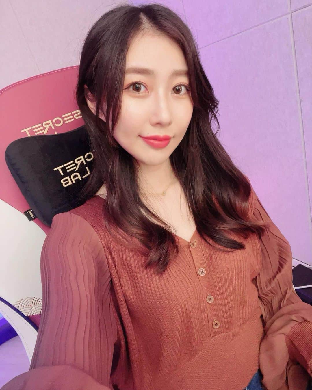 橘亜李彩のインスタグラム：「게임방🖥️」