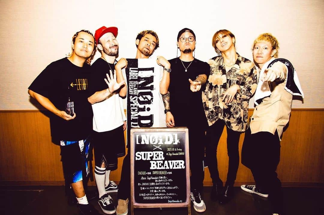 藤原広明さんのインスタグラム写真 - (藤原広明Instagram)「「[NOiD] - LABEL 10th Anniversary Special Live -」  Zepp Haneda  羽田&配信組のあなたにびっくらゔっ！！🔥🔥🔥🔥  photo by @cazrowAoki #SUPERBEAVER #NOiD」10月6日 23時02分 - hiroaki_drums_superbeaver