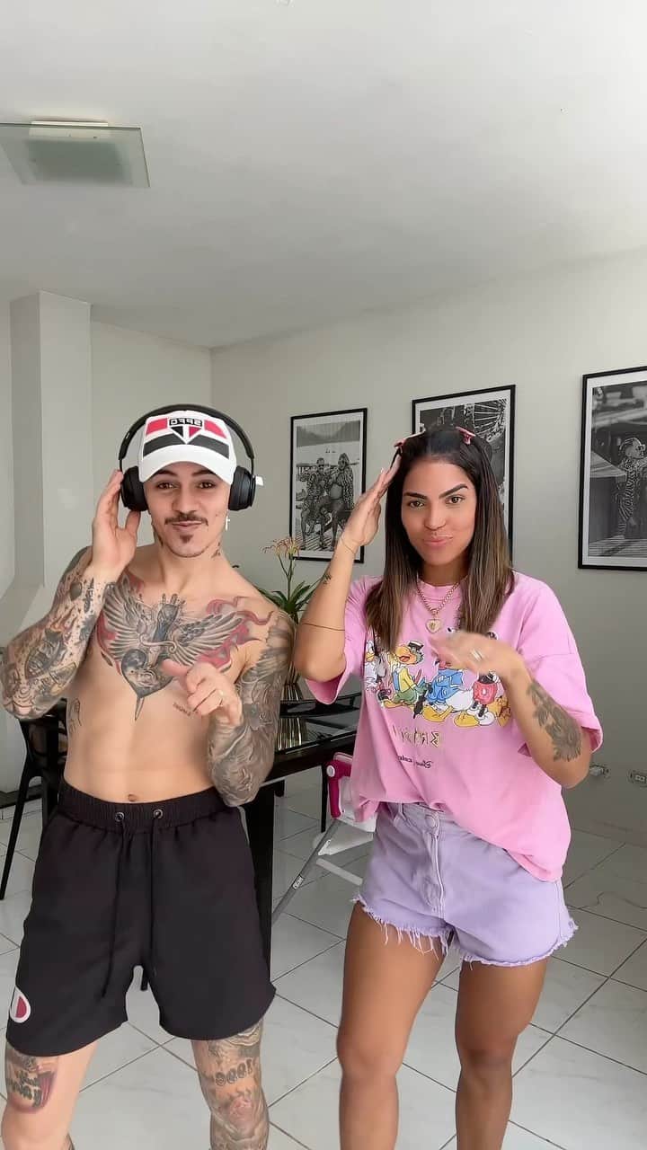 Bielのインスタグラム：「Mor, bora gravar uma trend aqui rapidão kkkk SEXTOU 😍🔥」