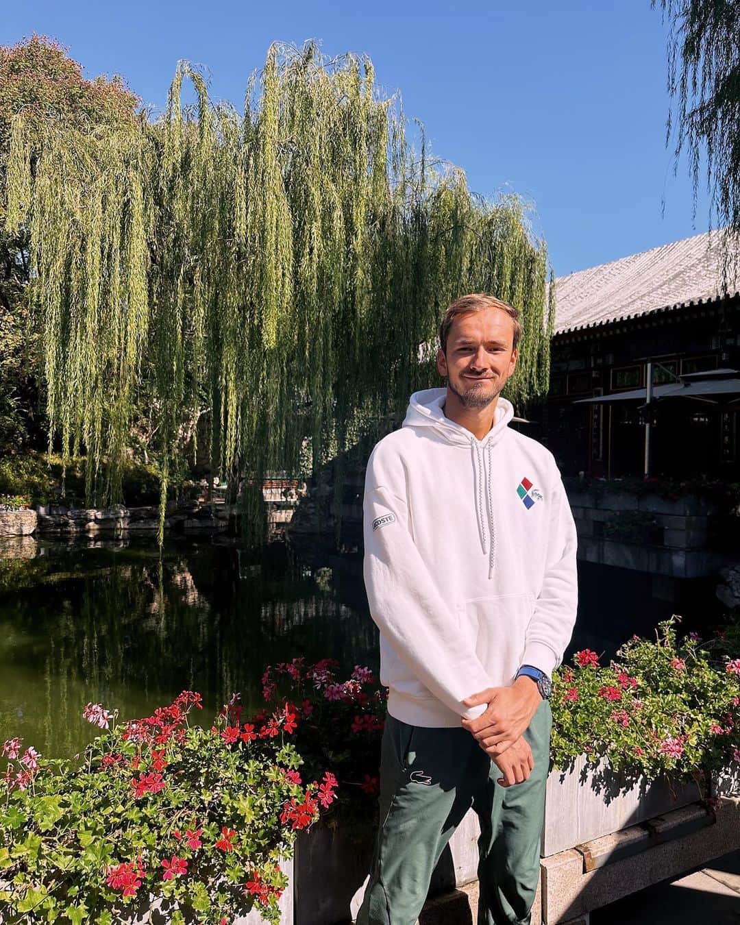 ダニール・メドベージェフさんのインスタグラム写真 - (ダニール・メドベージェフInstagram)「Bye bye Beijing. See you tomorrow in Shanghai. // Пекин до скорого. Увидимся завтра в Шанхае.」10月7日 0時13分 - medwed33
