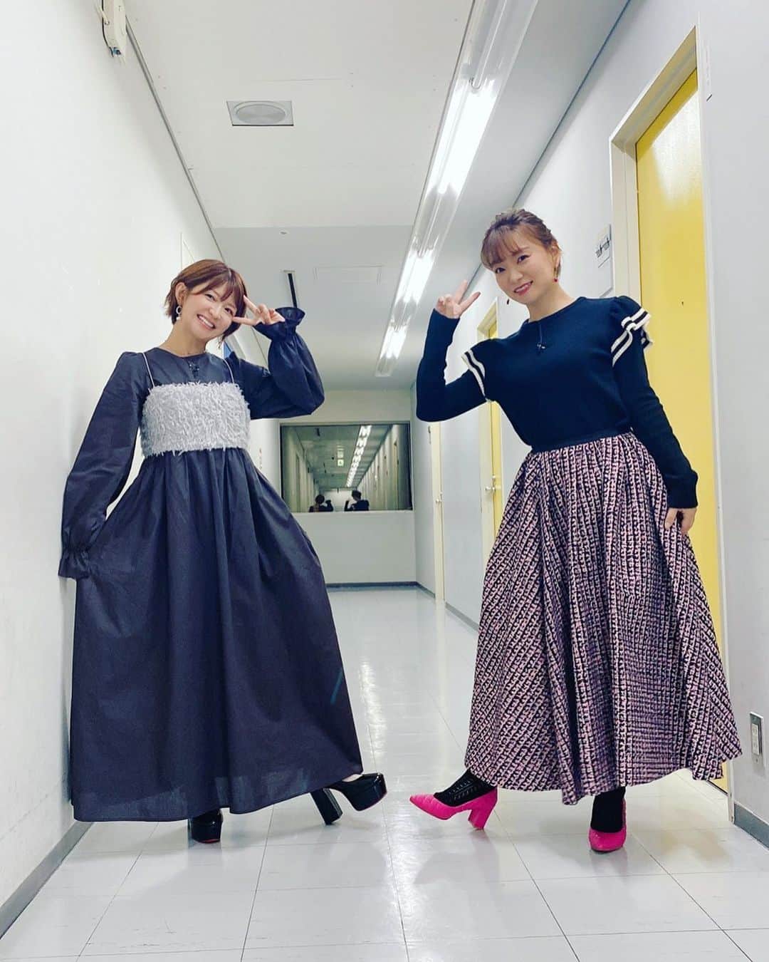 のインスタグラム：「今夜放送です❤️  カンテレ・フジテレビ系 「さんまのまんま秋SP」 10月6日（金）21:00～22:52  つんく♂さんのところに 矢口とお邪魔させて頂きました！  さんまさんとつんく♂さんと ご一緒させて頂くという 超絶貴重な機会を頂き感激です🥰✨  私達を10代の頃から よく知ってくださっている さんまさんとつんく♂さん の前だからこそ…  なかなか普段はできないお話が できたんじゃないかと思います🍀  ぜひ見て頂けたら嬉しいです🙏💕  #さんまのまんま秋sp  ニット、スカート  @obli official  パンプス @dianashoespress」