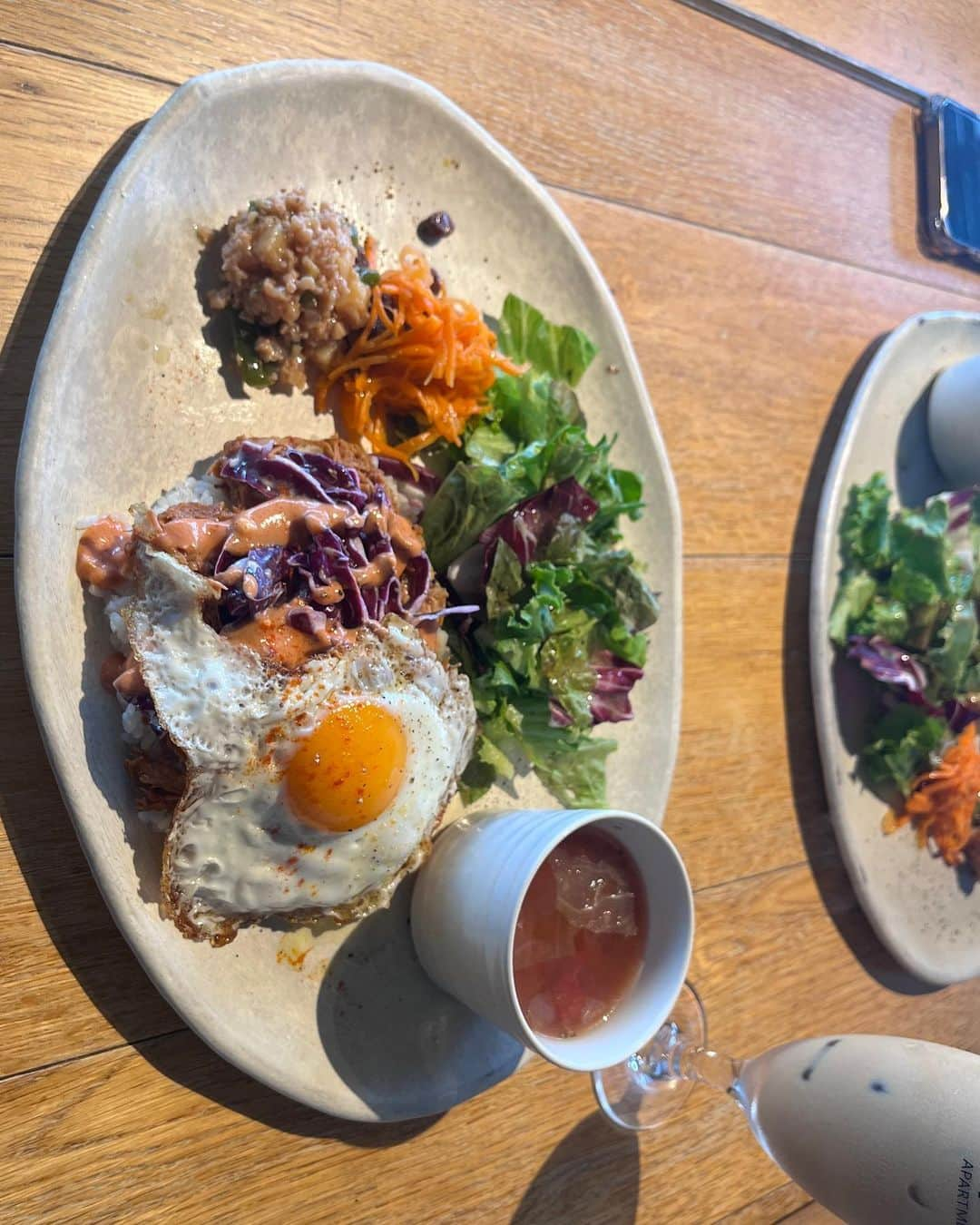 金澤葵のインスタグラム：「. 最近のおでかけランチ🍴 髪ふわふわメイクばっちりな日💄 私服さん(また改めて撮る)❤️‍🔥 優秀なスウェットパンツ👖 可愛い晴琉くん(帽子似合うね)🧢 あおいご飯🍚 乳腺炎予防のハーブティー🍃  #赤ちゃんのいる暮らし#赤ちゃんのいる生活#赤ちゃん用品#赤ちゃんがいる生活#赤ちゃんグッズ#新米ママ#新ママ#プレママ#ベビー用品#ベビスタグラム#べびすたぐらむ#新ママ#ママライフ#ママファッション#0歳児育児#男の子ベビー#男の子ママ#生後4ヶ月#4ヶ月ベビー」