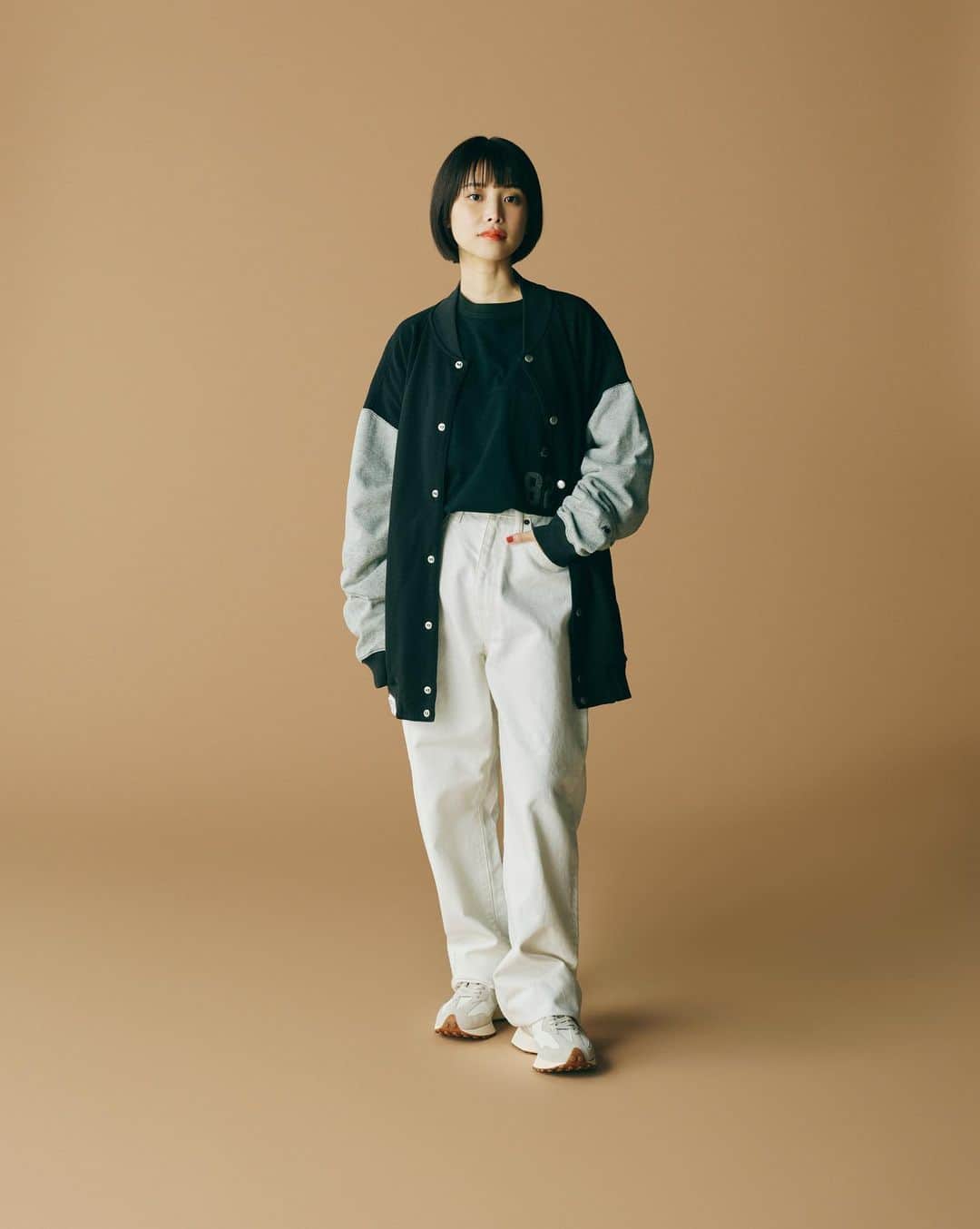 JU!iEさんのインスタグラム写真 - (JU!iEInstagram)「Supplied by @newbalance  900 series and 1000 series❤️  ボストン発のニューバランス！ キャンペーンモデルを務めさせていただきました。  Bostonを書いてるスウェットを着ていました。  ボストンのBoylston streetにあるニューバランスのショップ、よく行ってました。 大学卒業してから帰ってないなー」10月6日 15時18分 - julie_official6881