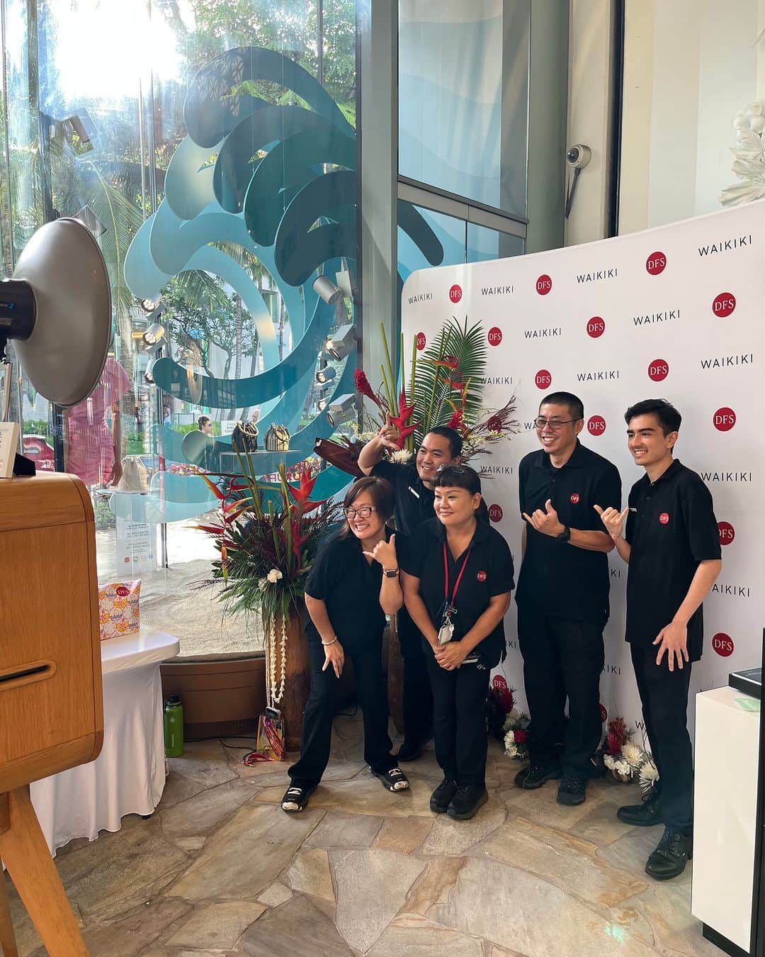 DFS & T Galleriaさんのインスタグラム写真 - (DFS & T GalleriaInstagram)「DFS Waikiki’s reopening celebrates our 60-year-strong relationship with the Waikiki community.​  Committed to creating lasting employment opportunities in Hawaii, DFS Waikiki boasts a reopening team 90% consisting of DFS Hawaii alumni, including management staff who have been with DFS for over 45 years. ​  Visit DFS Waikiki to meet the team and hear their incredible stories!  #DFSOfficial #DFSHawaii #DFSWaikiki​ #AlohaWeAreBack #TheNewWaveofLuxury​ #Hawaii #Waikiki」10月6日 15時30分 - dfsofficial