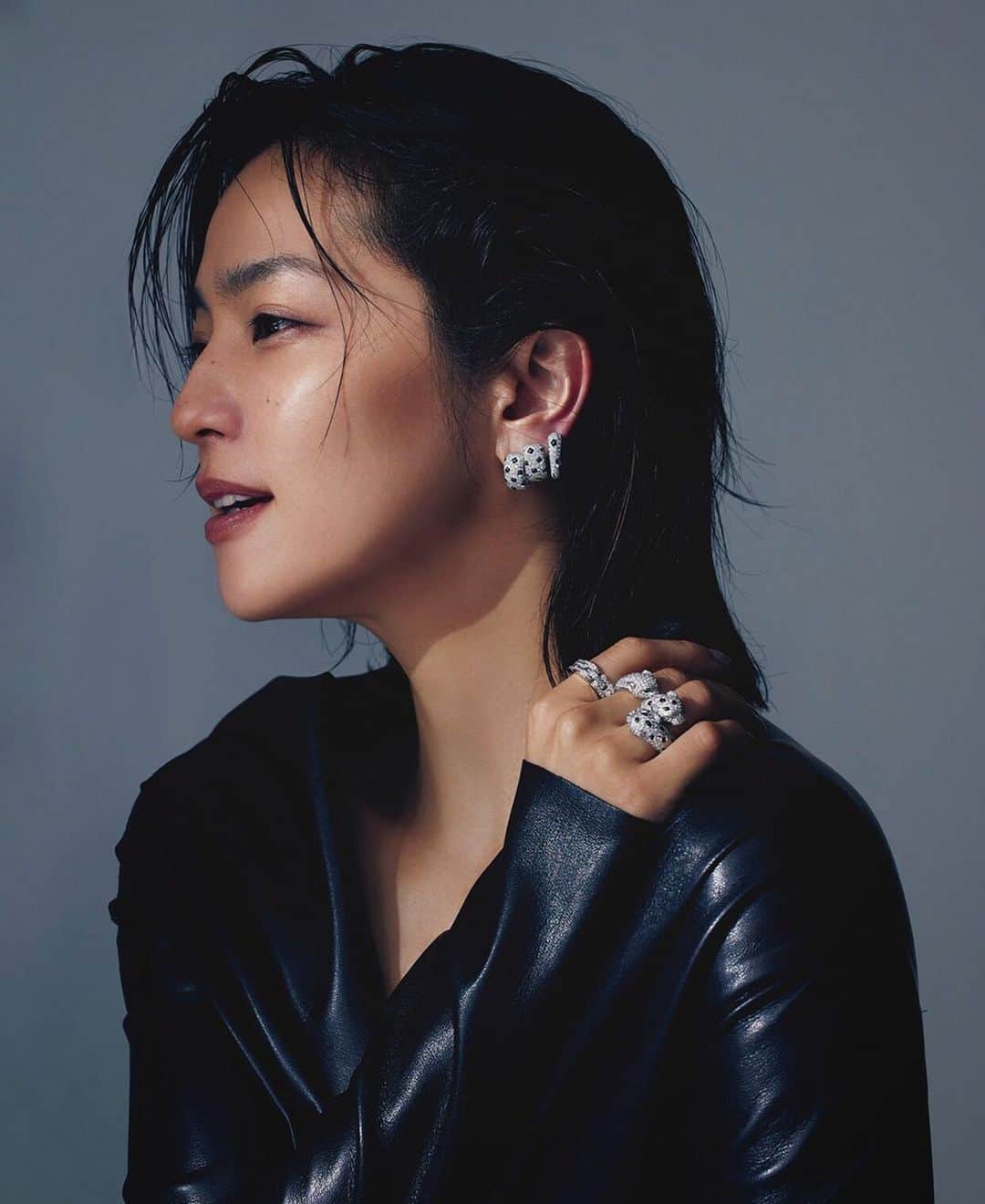 中村アンのインスタグラム：「🐆💎 @precious.jp @cartier #PANTHERE」