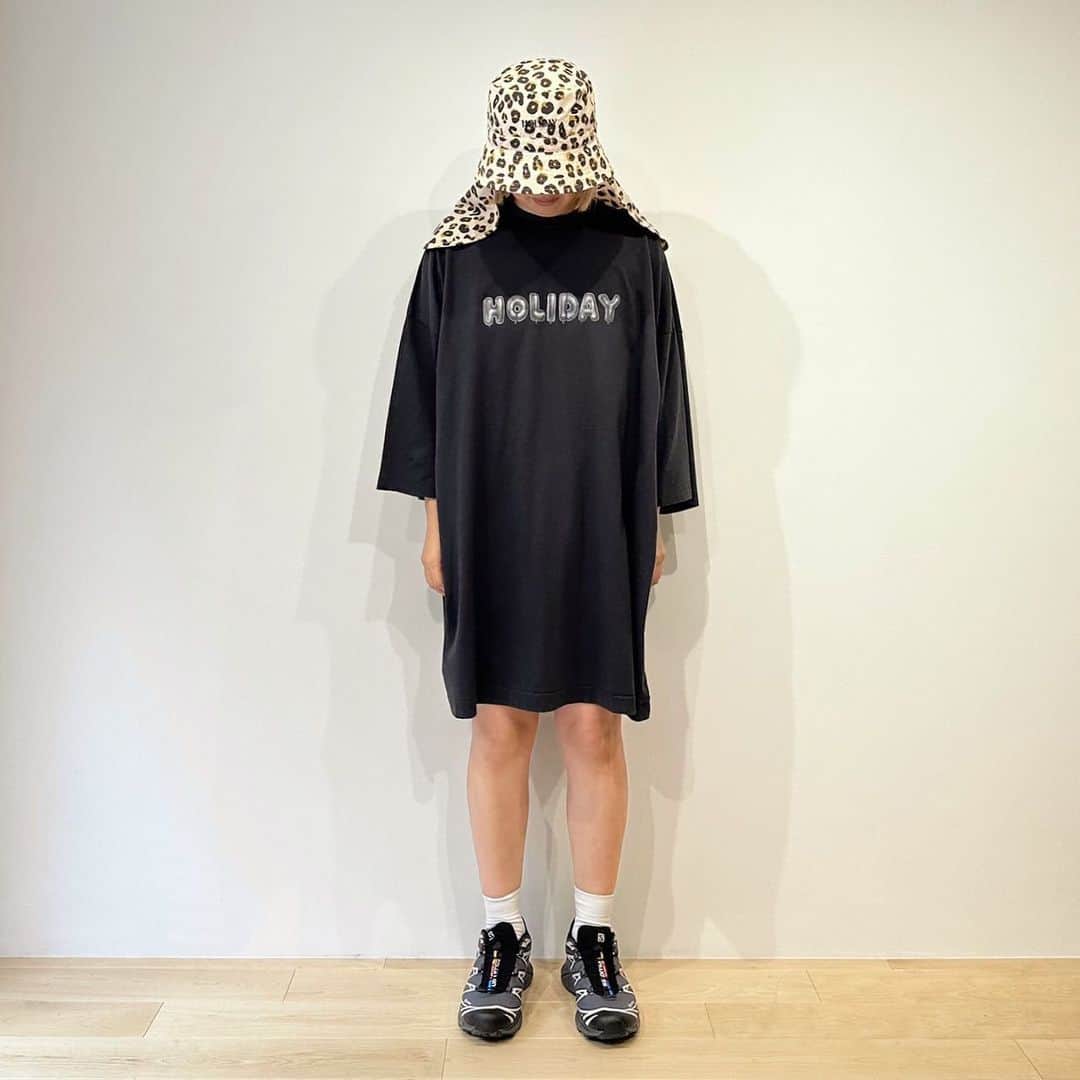 のインスタグラム：「2024 SPRING COLLECTION  Height: 159cm Hat: ONE Tops: ONE @nam1c0  #HOLIDAY_PR #HOLIDAY2024spring #HOLIDAY2024springstyle」