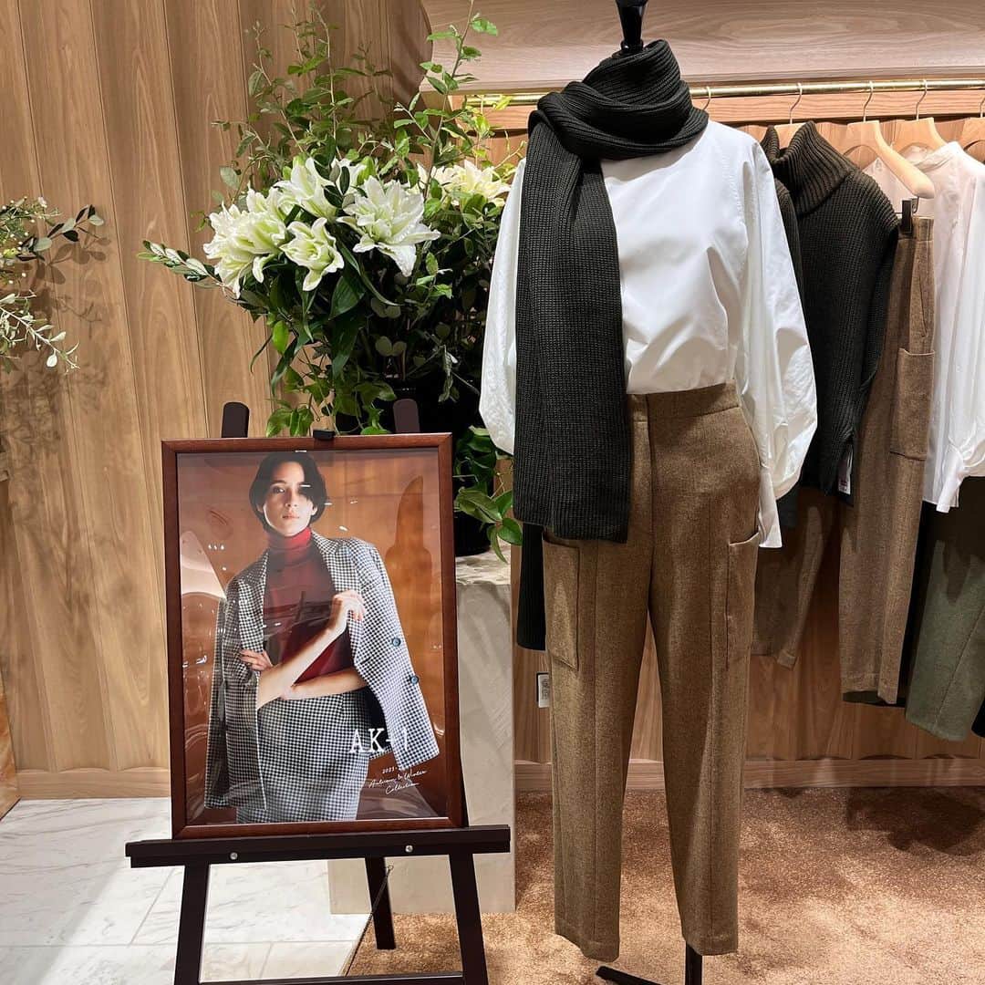 デミルクス ビームス 新宿さんのインスタグラム写真 - (デミルクス ビームス 新宿Instagram)「. @ak1_beams  . 3rd delivery発売🍂🚚 . 10月7日の20周年イベントに向けて店内も華やかに✨ ２万円以上お買い上げの方にノベルティのプレゼントもございます💅 . 10月7日はデミルクスビームス 新宿で スタッフ一同お待ちしております✨😊  その他のアイテムで気になるものがあれば コメントお待ちしております❤︎ . 【《保存ボタン》を押して頂くと、気になる商品を後から見返すことができます◎是非お試しください🥰】  .  #demiluxebeams  #demiluxebeams_shinjuku  #デミルクスビームス  #BEAMS #ビームス」10月6日 16時07分 - demiluxe_beams_shinjuku
