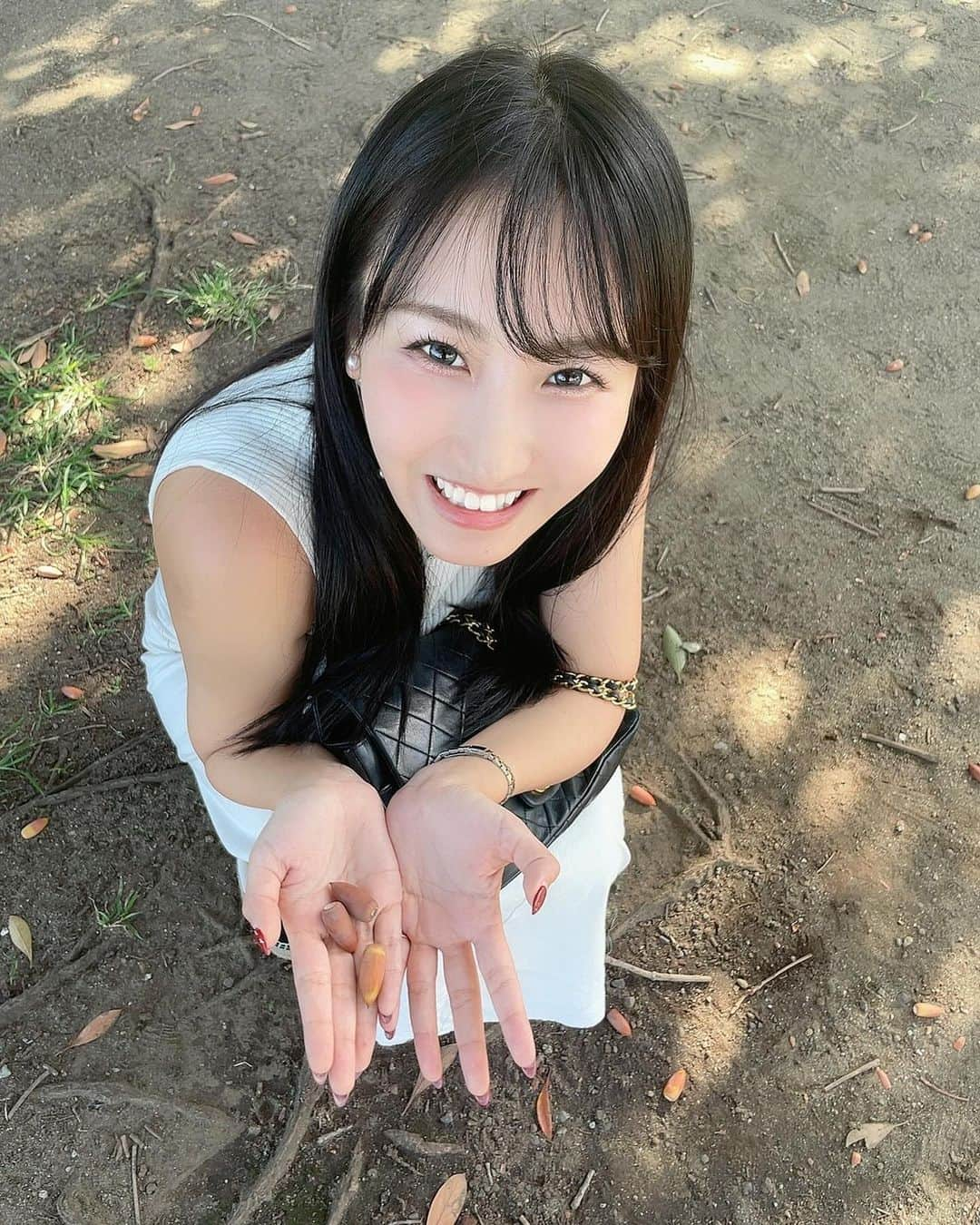 熊谷麻音さんのインスタグラム写真 - (熊谷麻音Instagram)「･ ･ ･ どんぐりハート🫶🐿🍂🐿🫶🍂 ･ ･   #ビキニ  #Bikini #gravure  #グラビア自撮り部 #グラビア撮影 #横乳プリンセス #tバッグ #尻 #お尻女子 #尻スタグラム🍑  #インスタグラビアアイドル #selfie #美人 #美女 #美乳 #横乳クラブ  #爆乳グラドル #くびれ #グラドル自撮り部  #エロボディ  #むちむち女子  #グラビア好きと繋がりたい #可愛い女の子と繋がりたい #グラビア好きな人と繋がりたい #グラビア募集 #撮影モデル #カメラマン募集 #カメラマンさんと繋がりたい」10月6日 16時37分 - mao_kumagai