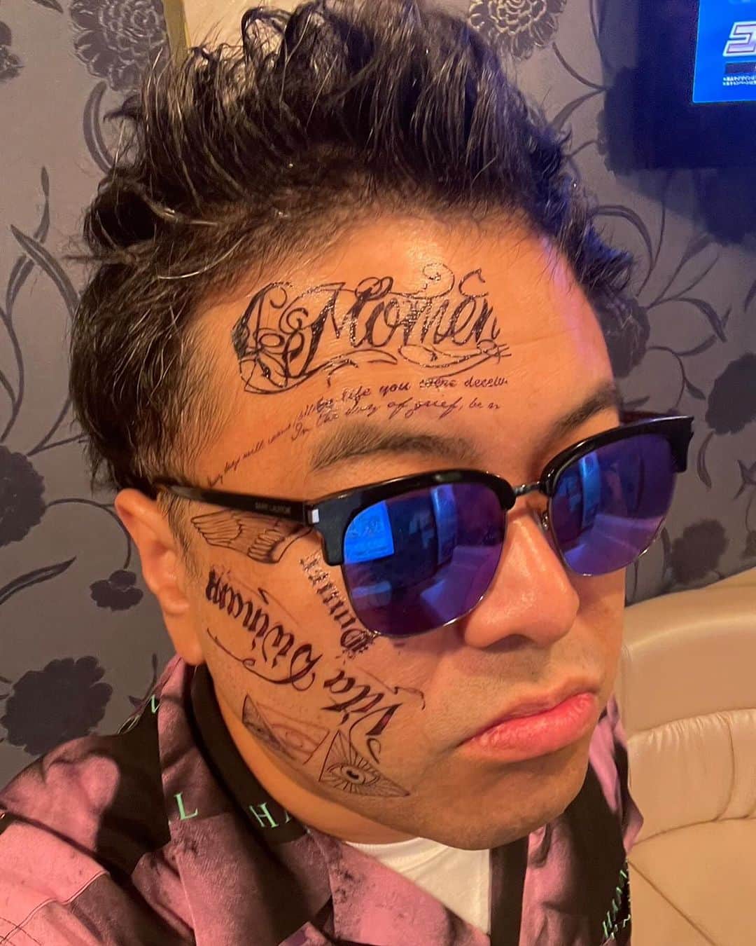 久保田和靖のインスタグラム：「#彼氏が殴り込みにきたナウに使っていいよ」