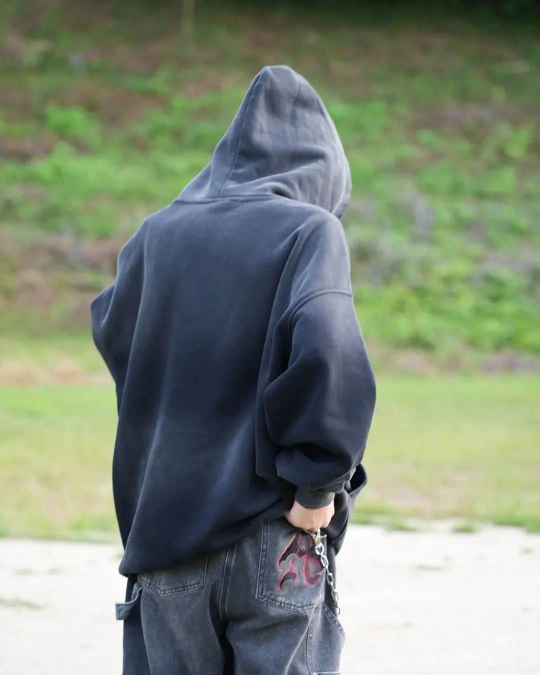 antimidパーカー ANTIMID ZIP HOODIE アンチミッドジップパーカー