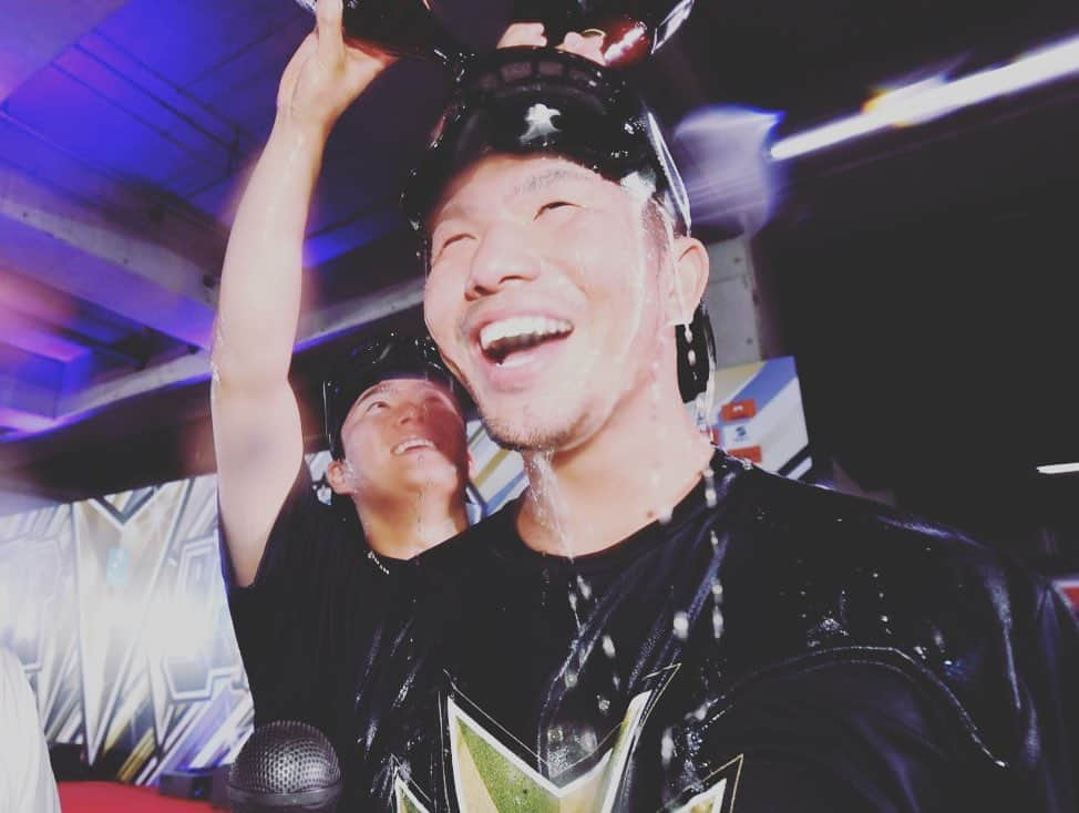 山本由伸さんのインスタグラム写真 - (山本由伸Instagram)「3連覇！！ 最高のチームメイトに感謝！！ CS、日本シリーズ勝ち進めるように頑張ります！ #オリックスバファローズ　#CS #postseason」10月6日 17時09分 - yoshinobu__yamamoto