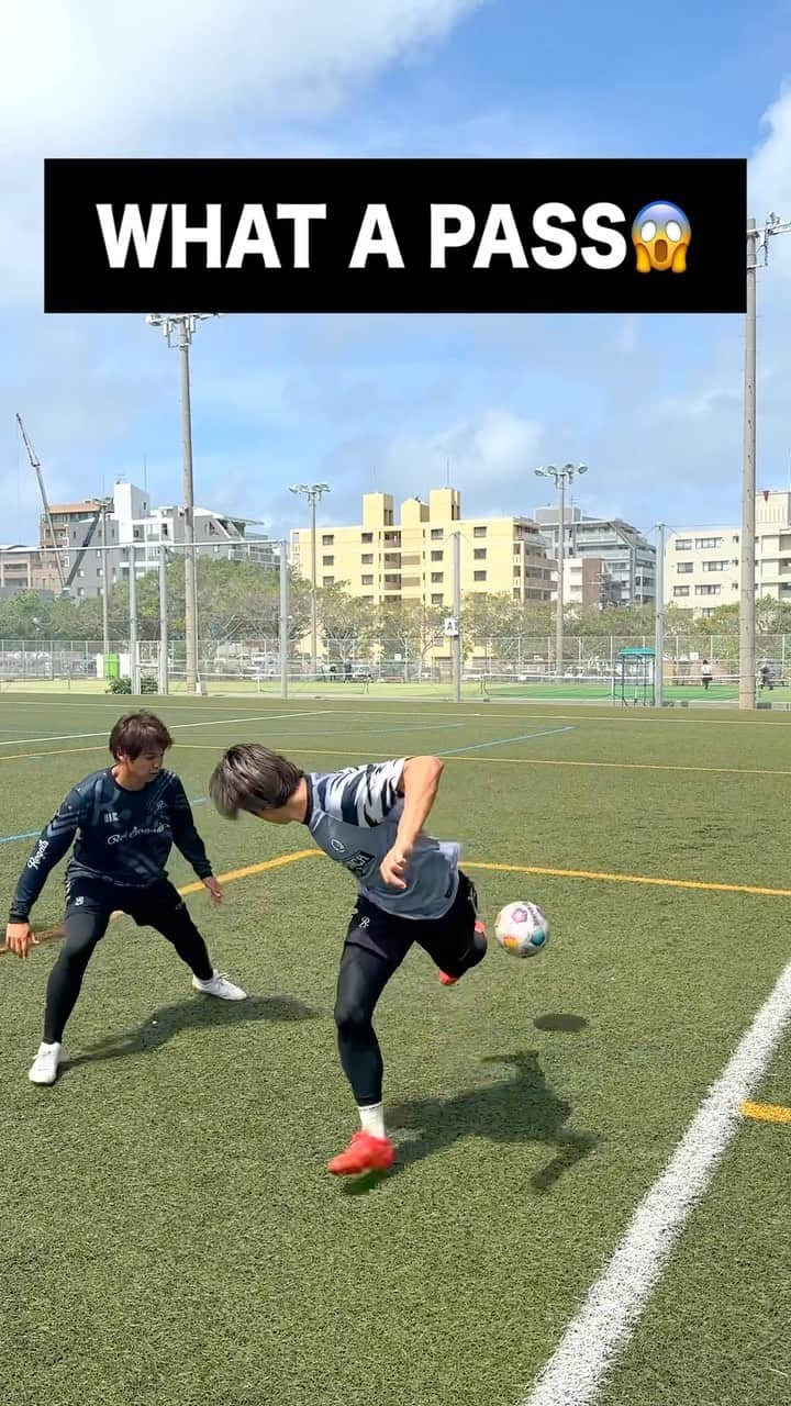 タクヤのインスタグラム：「Try this in your match!😁🔥 ⁡ 超絶おしゃれヒールパス！😁🔥 ⁡ @regate_takuya」