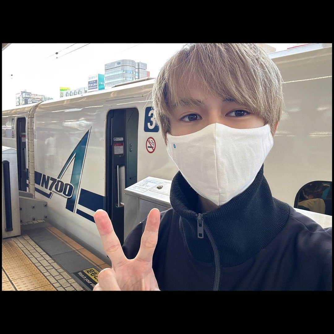 伊藤壮吾のインスタグラム：「#今日の鉄道 1193番線 約2ヶ月ぶりの東海道新幹線。 ひかり637号で名古屋へ。」
