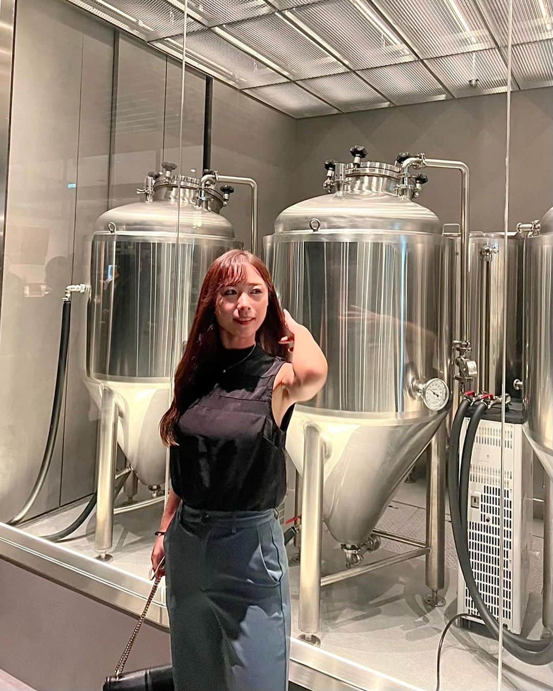 のインスタグラム：「@dam_brewery_restaurant  のレセプションパーティーへ🥳 自家醸造のクラフトビールが美味しい🥰 本日オープンみたいだからまたゆっくりいきたいな⭐️ お誘いありがとうございました⭐️ #虎ノ門ヒルズステーションタワー #パシフィックスタンドイン#クラフトビール#dam」