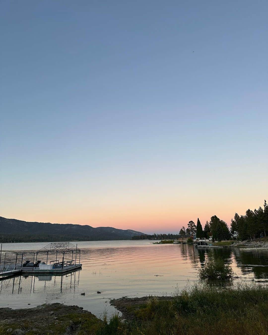 koyuさんのインスタグラム写真 - (koyuInstagram)「🐻🪵🌲🍃🌞🌅🌃🔥🐾🌊 . #america #la #losangeles #bigbear #bigbearlake #sun #sunrise #sunset #lakes #view #california」10月6日 17時42分 - koyu1215