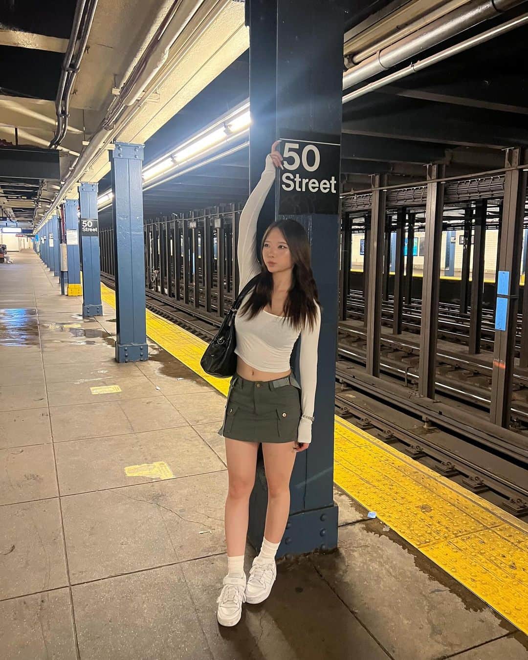 尾形咲季のインスタグラム：「NYの地下鉄乗りこなす大貧困旅行」