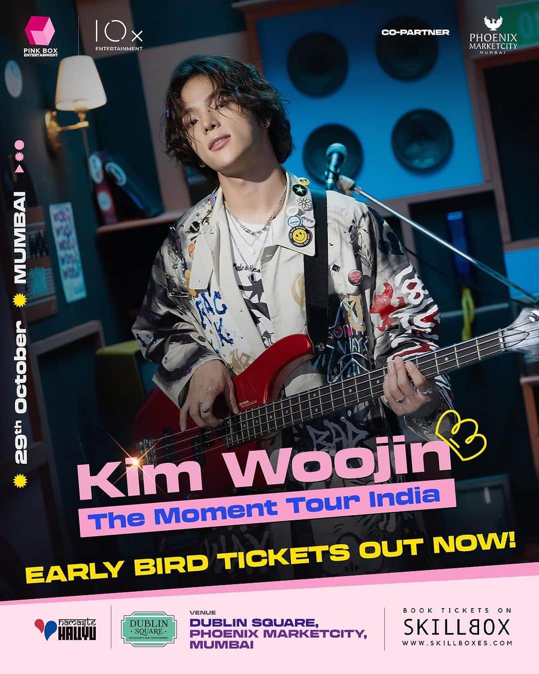 のインスタグラム：「[Woojin - The Moment Tour India] Namaste Mumbai!! Catch KIM WOOJIN (@woooojin0408) perform LIVE on October 29th at Dublin Square, Phoenix Marketcity, Mumbai. Tickets are available at @skillboxofficial. For more details, please check @pinkboxevents & @marketcitykurla . . #KimWoojin #WoojininIndia #PhoenixMarketcityMumbai #DublinSquare #kpopindia #Woojin #kpopconcerts #KPOPconcertIndia #pinkboxevents #skillbox #PhoenixMarketcityMumbai #DublinSquare #kimwoojin_onmyway」
