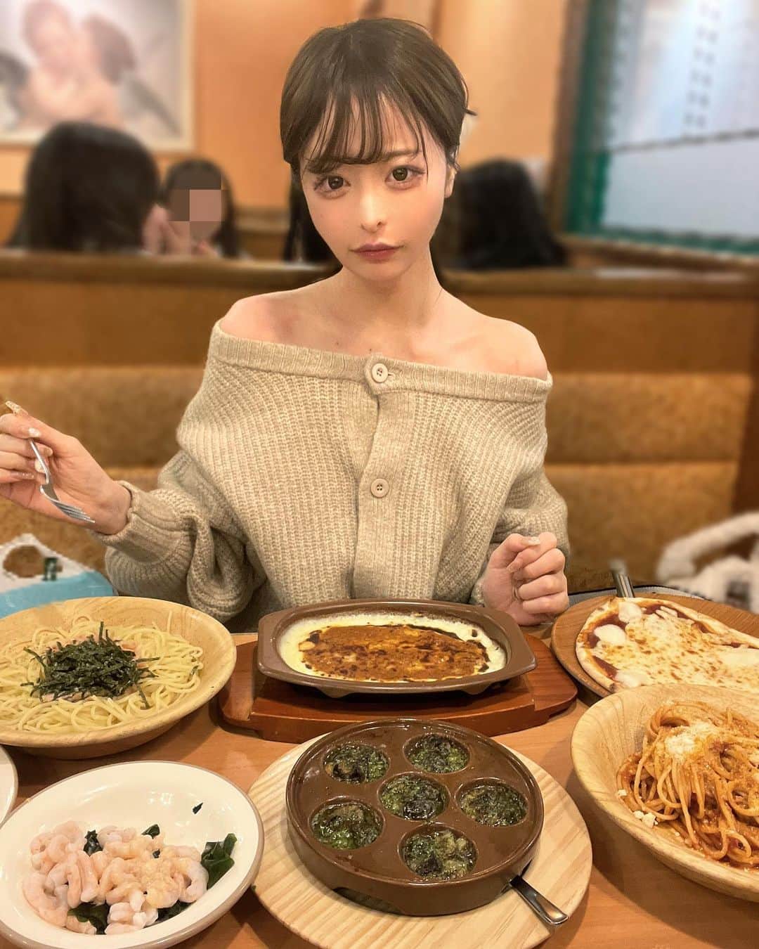 三年食太郎（松島萌子）のインスタグラム：「サイゼで喜ぶ大食い野郎  #たらこソースシシリ風」