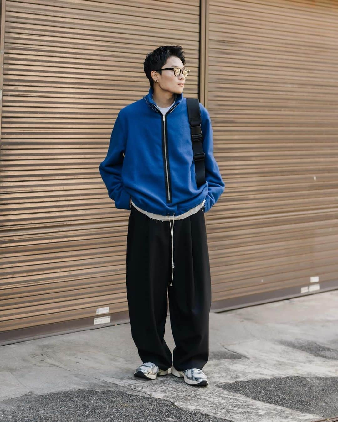 Ryoさんのインスタグラム写真 - (RyoInstagram)「Today's outfit🚶‍♂️ カミエルの2ndデリバリー来てます🚚 僕もショーで履かせていただいたワイドスラックスやフリースなどなど。今回もカミエルらしさ全開のコレクション、是非店頭でご覧いただきたいです！🙌  jacket : @camielfortgens  pants : @camielfortgens  shoes : @asics_sportstyle  bag : @the_clesste  ㅤㅤㅤㅤㅤㅤㅤㅤㅤㅤㅤㅤㅤ #clesste #adidas #camielfortgens #plus81」10月6日 18時37分 - ryo__takashima